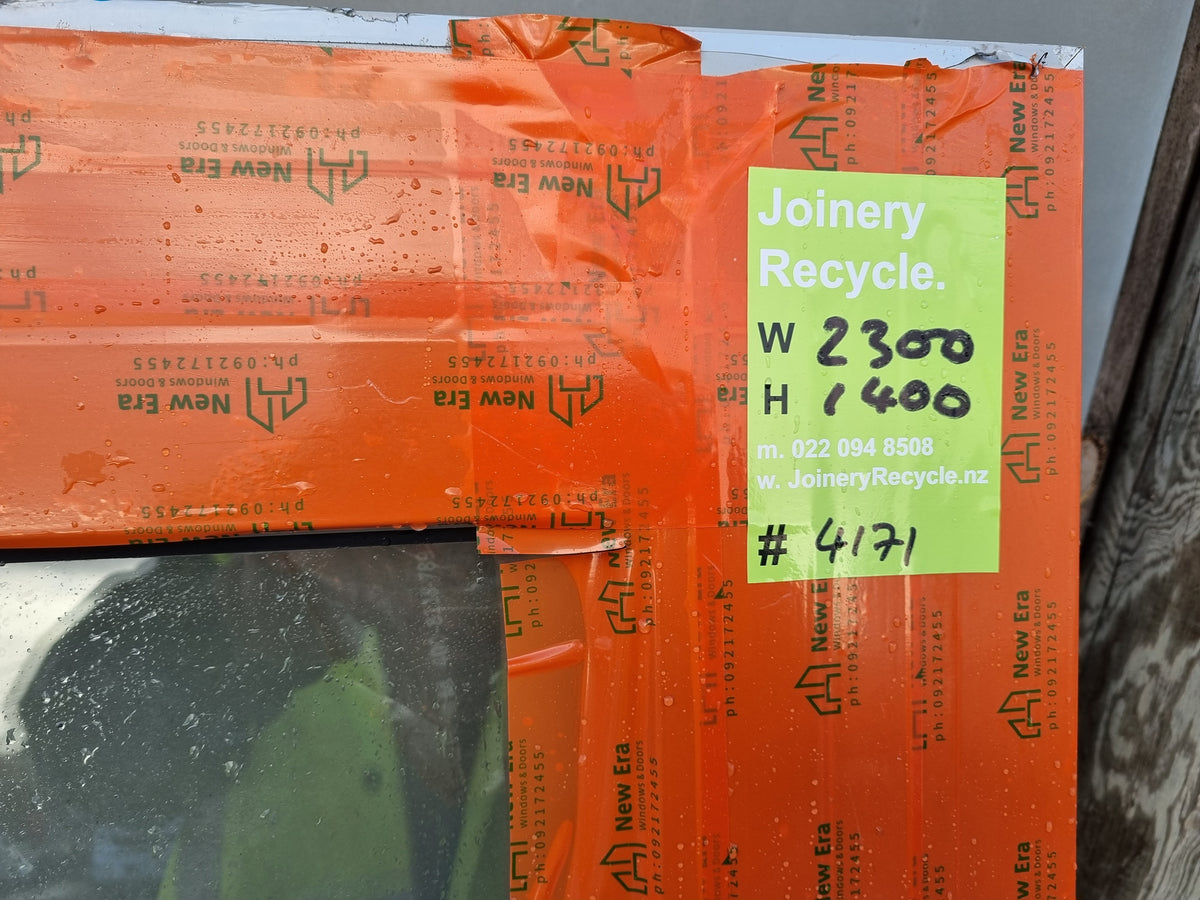 *Near NEW* - MOSER Aluminium / Oak  2300 W x 1400 H [#4171 SF] Joinery Recycle