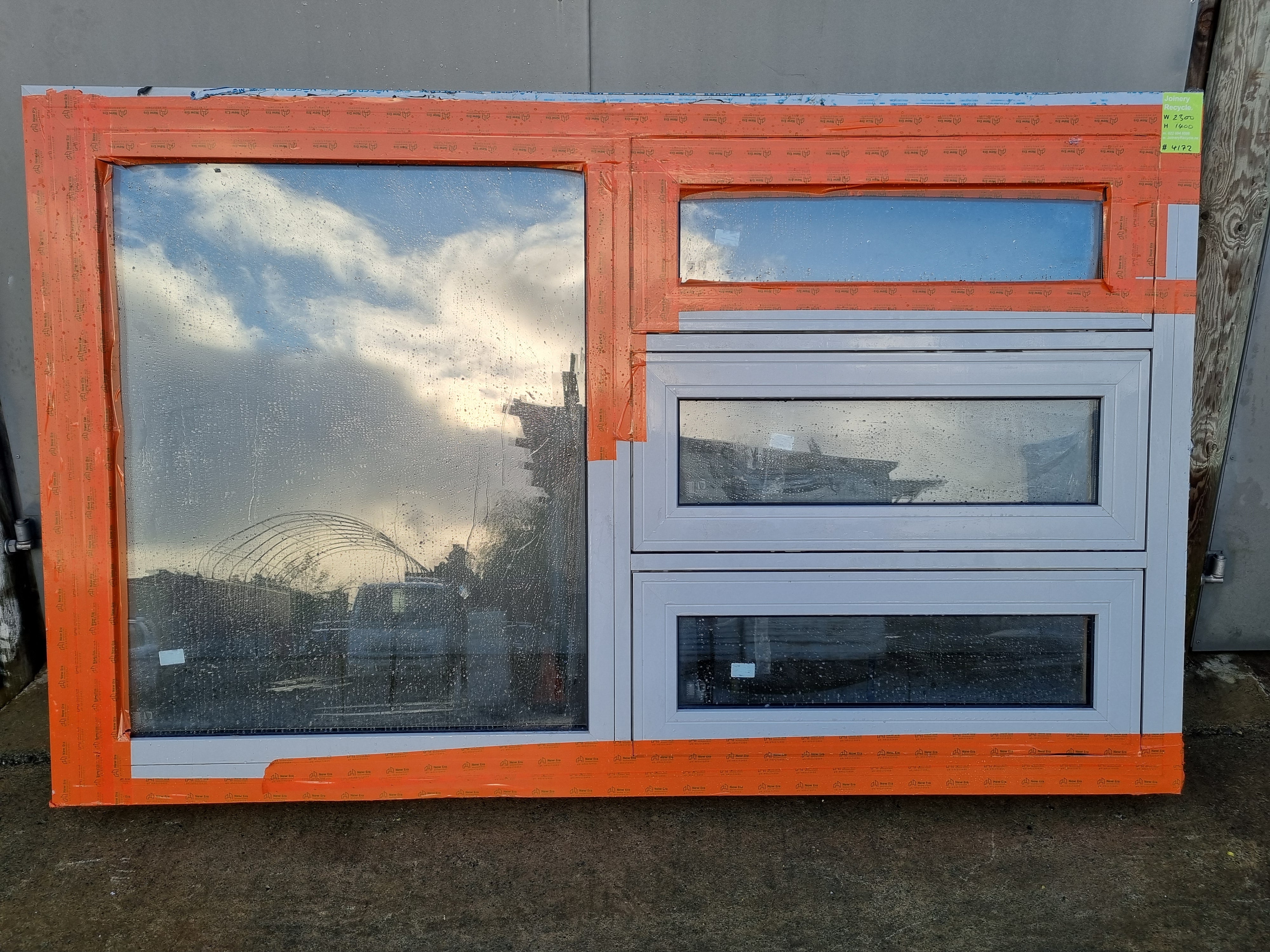 *Near NEW* - MOSER Aluminium / Oak  2300 W x 1400 H [#4171 SF] Joinery Recycle