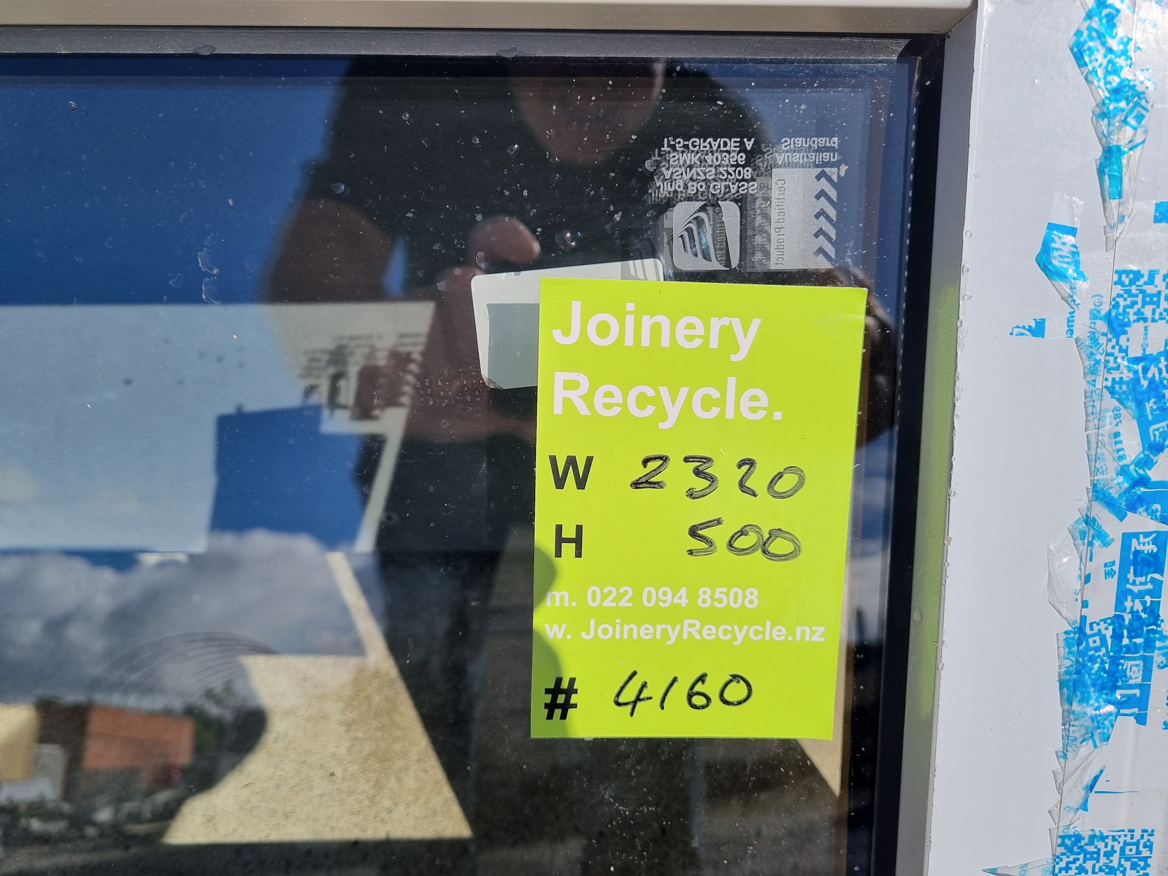 *Near NEW* - MOSER Aluminium / Oak  Window  2320 W x  500 H [#4160  SF] Joinery Recycle