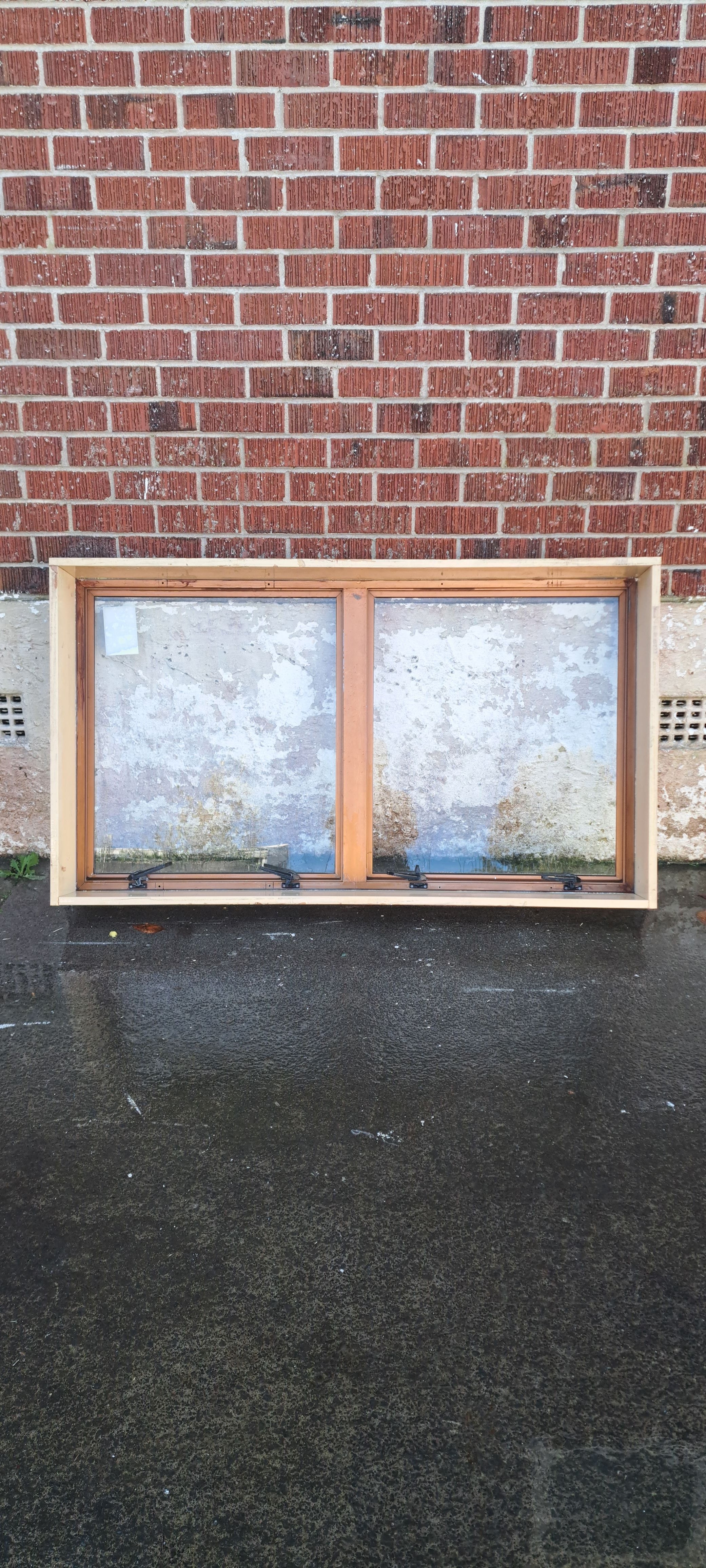 Aluminium Window Bronze 1400 W  x 800 H  [#4243 MA] Joinery Recycle