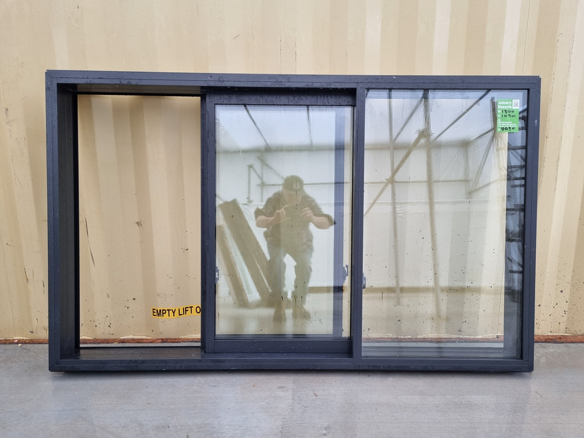 *NEW* Sliding Stacker Aluminium Window Black   1800 W  x 1090 H [#4690] Joinery Recycle