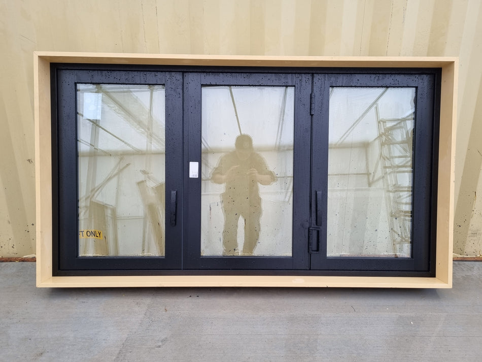 *NEW* Bifold Aluminium Window Black  1800 W  x 1000 H [#4691] Joinery Recycle