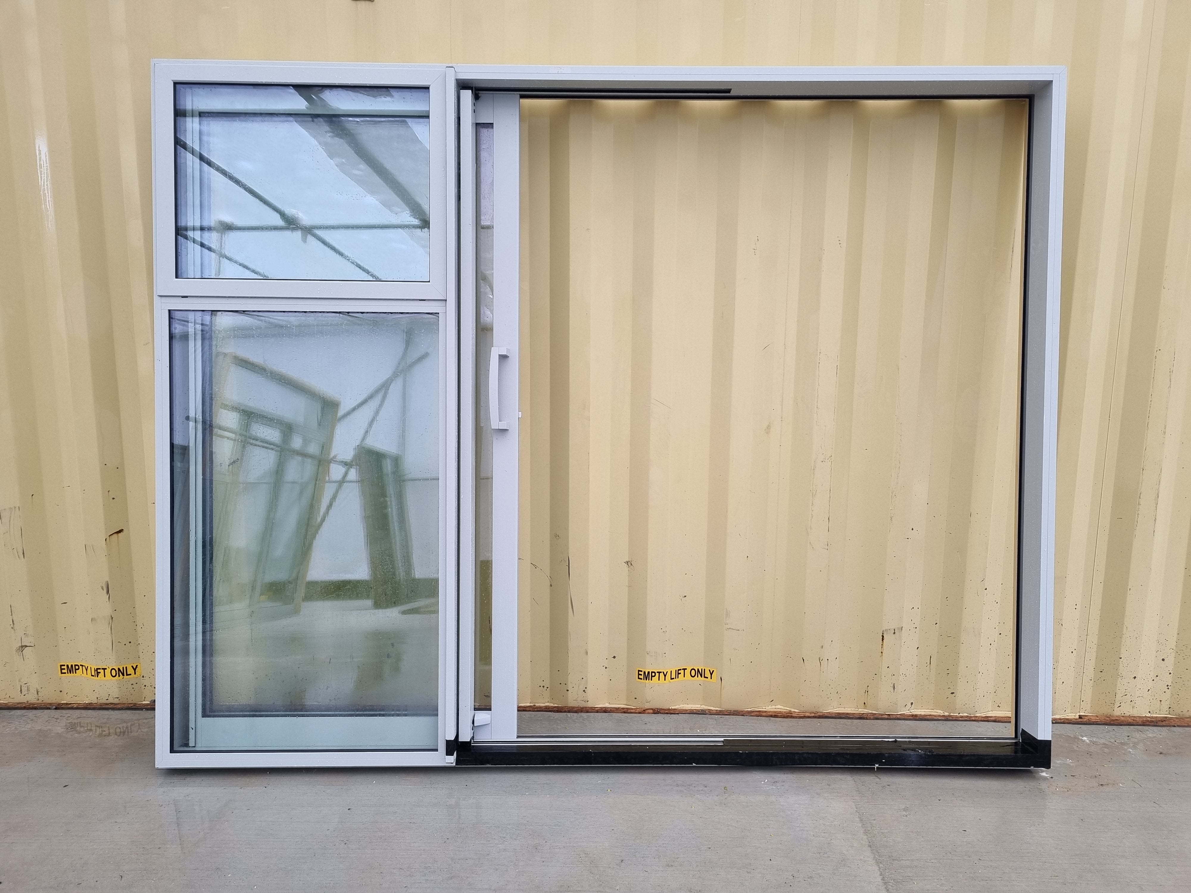 DG STACKER RANCH SLIDER Grey 2700  W x  2100 H [#4694 SF] Joinery Recycle