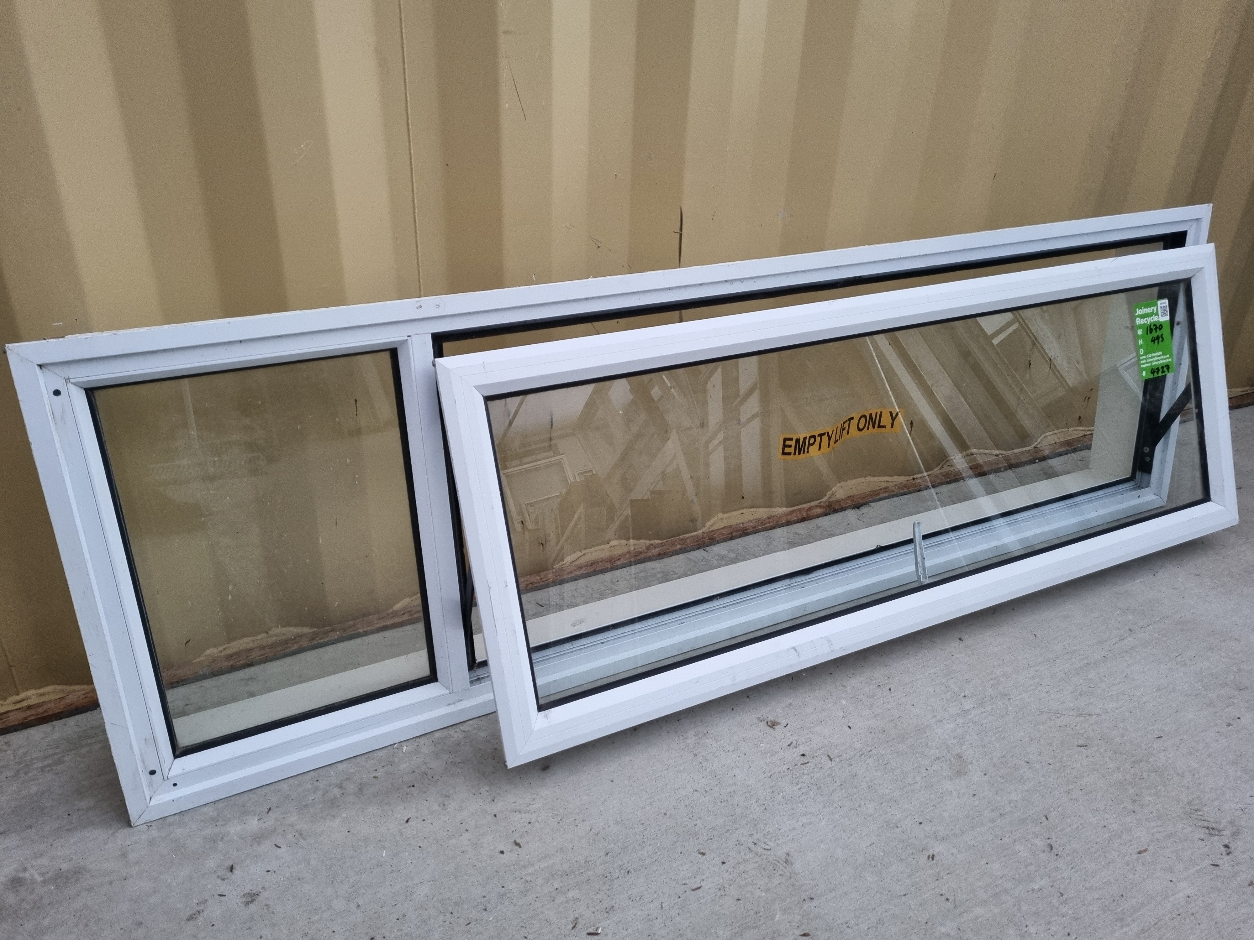 Aluminium Window White   1670 W  x  495 H  [# 4727] Joinery Recycle