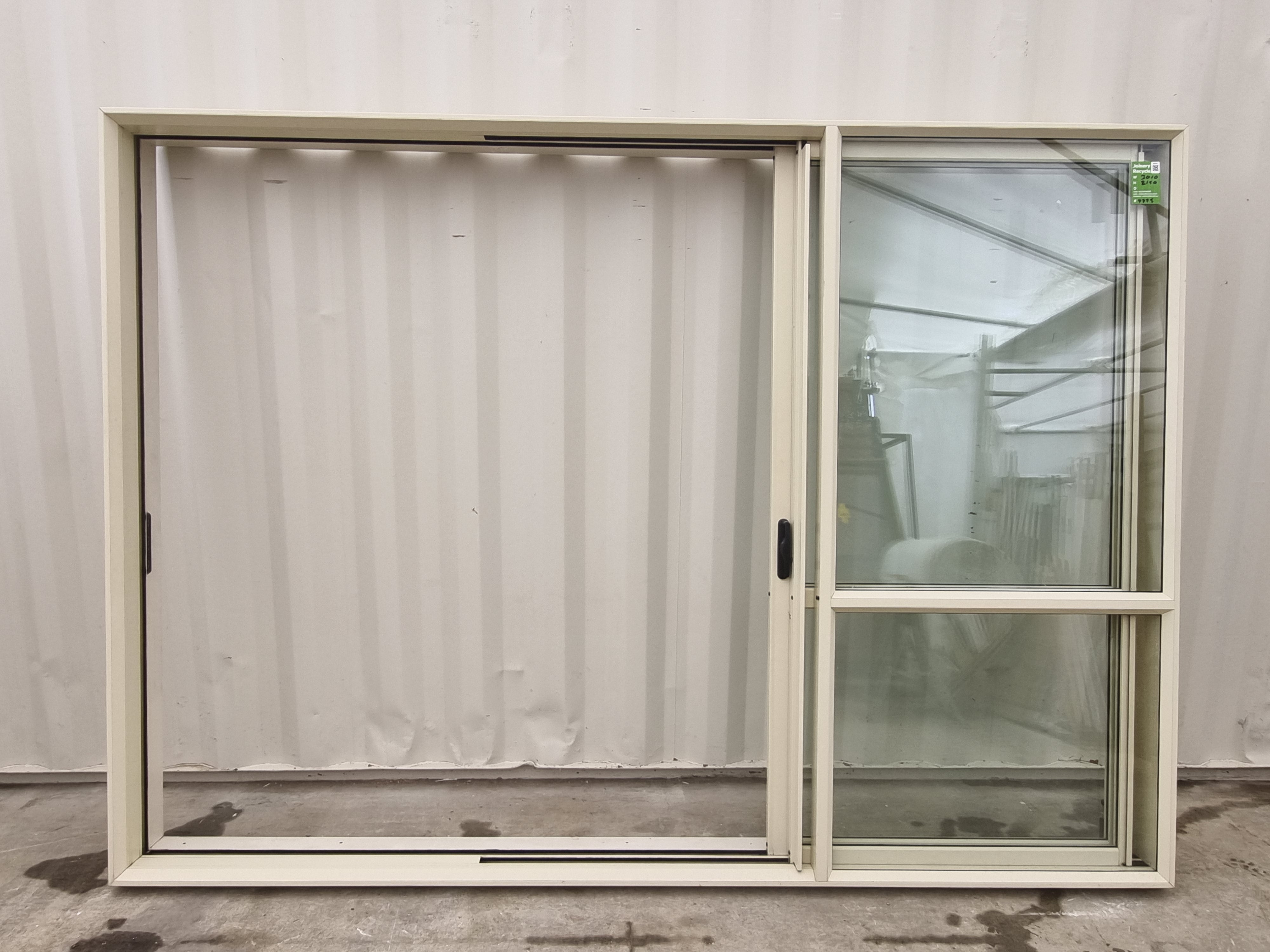 RANCH SLIDER - Cream / Offwhite  3010 W x 2150 H [#4775 SF] Joinery Recycle