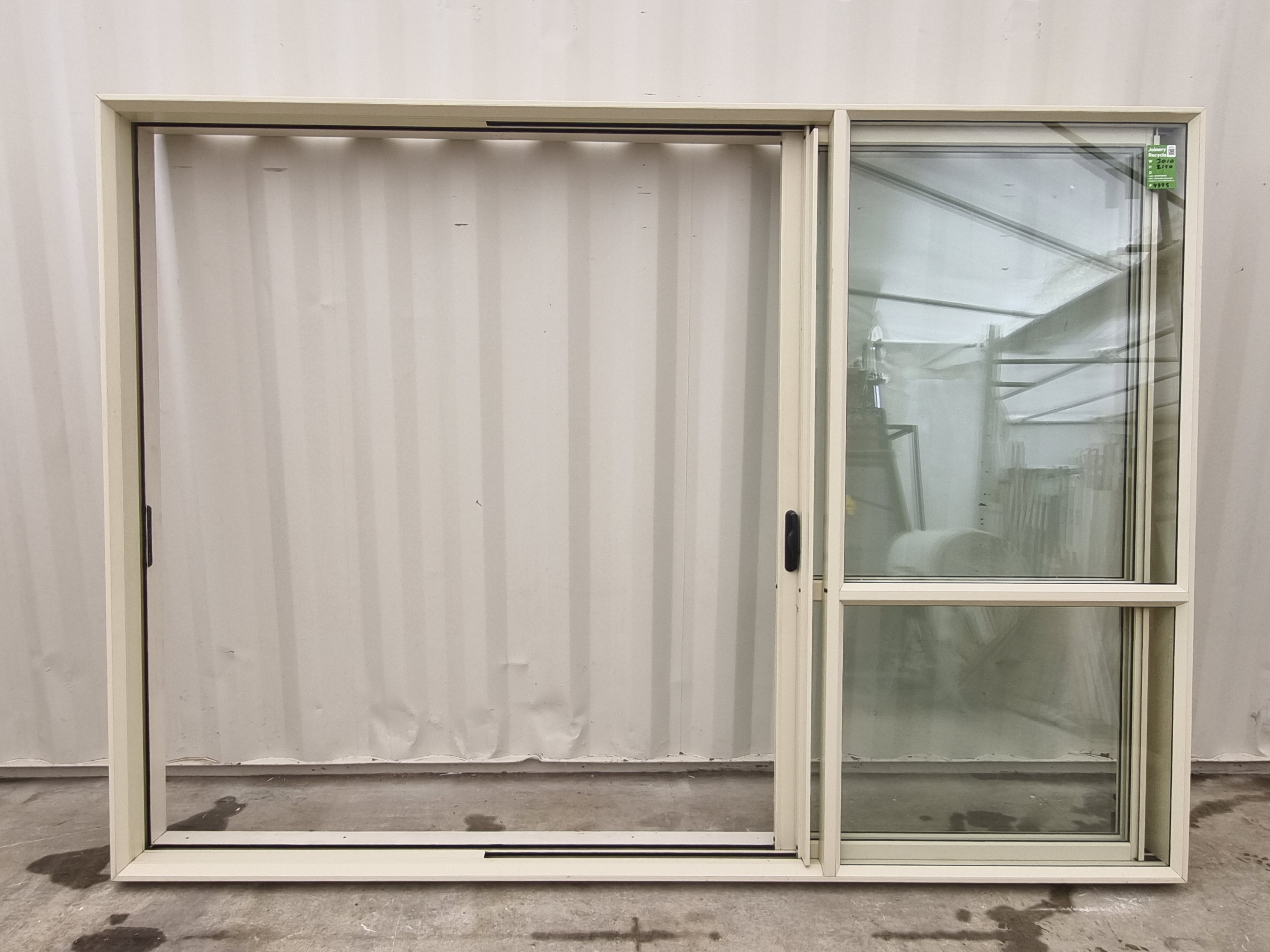 RANCH SLIDER - Cream / Offwhite  3010 W x 2150 H [#4775 SF] Joinery Recycle