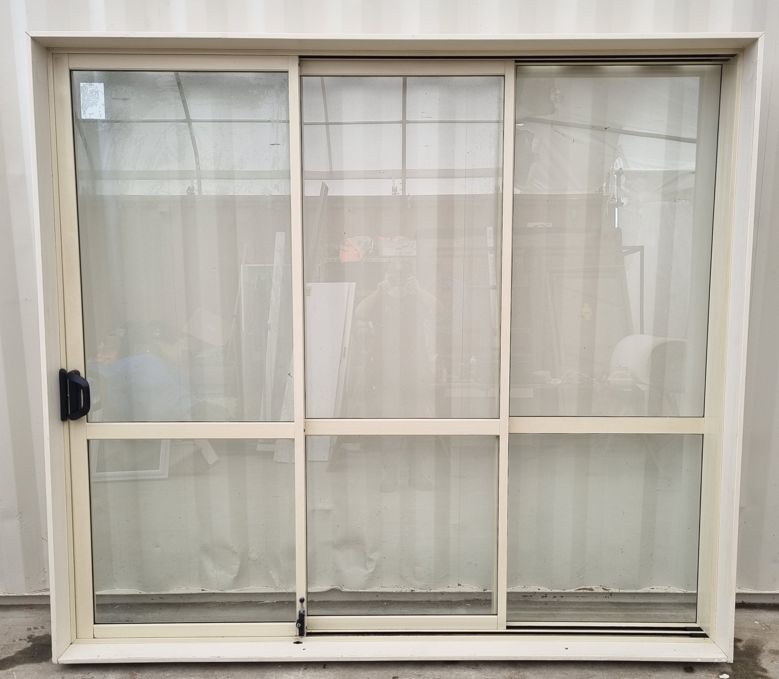 STACKER RANCH SLIDER - Cream / Offwhite  2400 W x  2150 H [#4776 SF] Joinery Recycle