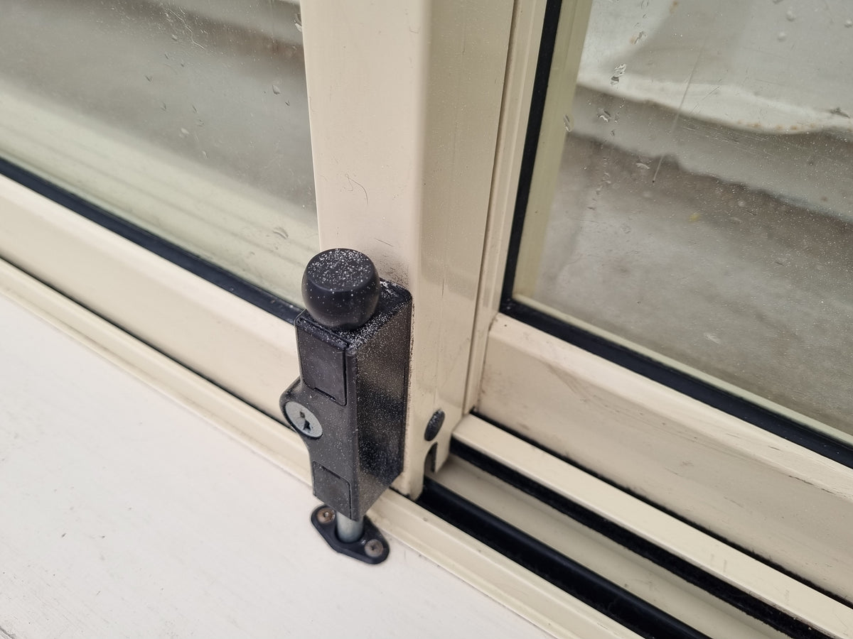 STACKER RANCH SLIDER - Cream / Offwhite  2400 W x  2150 H [#4776 SF] Joinery Recycle