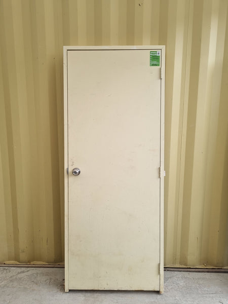 Internal Hollow Core Door   825 W  x  2040 H  [#4896 SF] Joinery Recycle