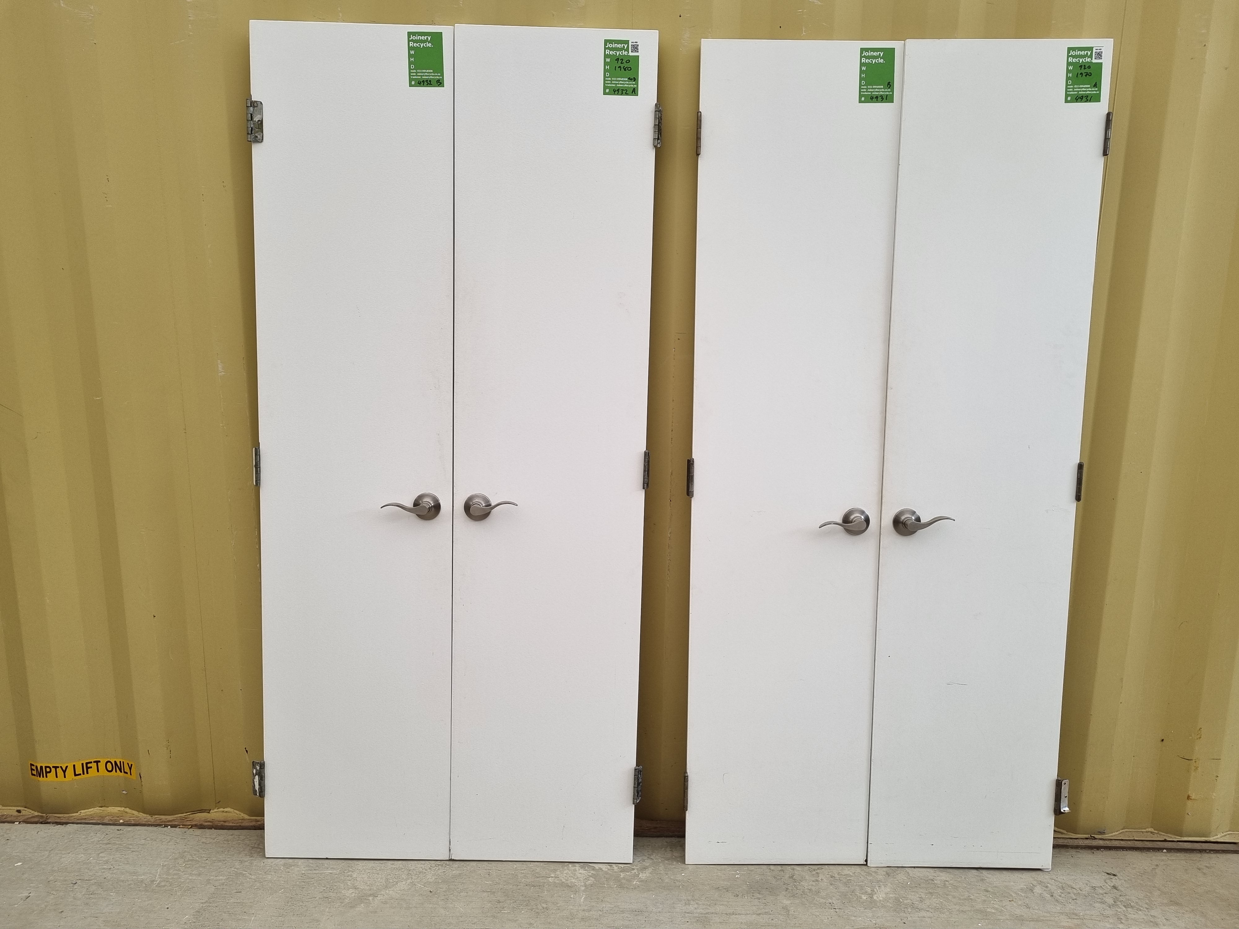 Internal Hollow Core Door   920 W  x  1980 H  [#4932 SF] Joinery Recycle