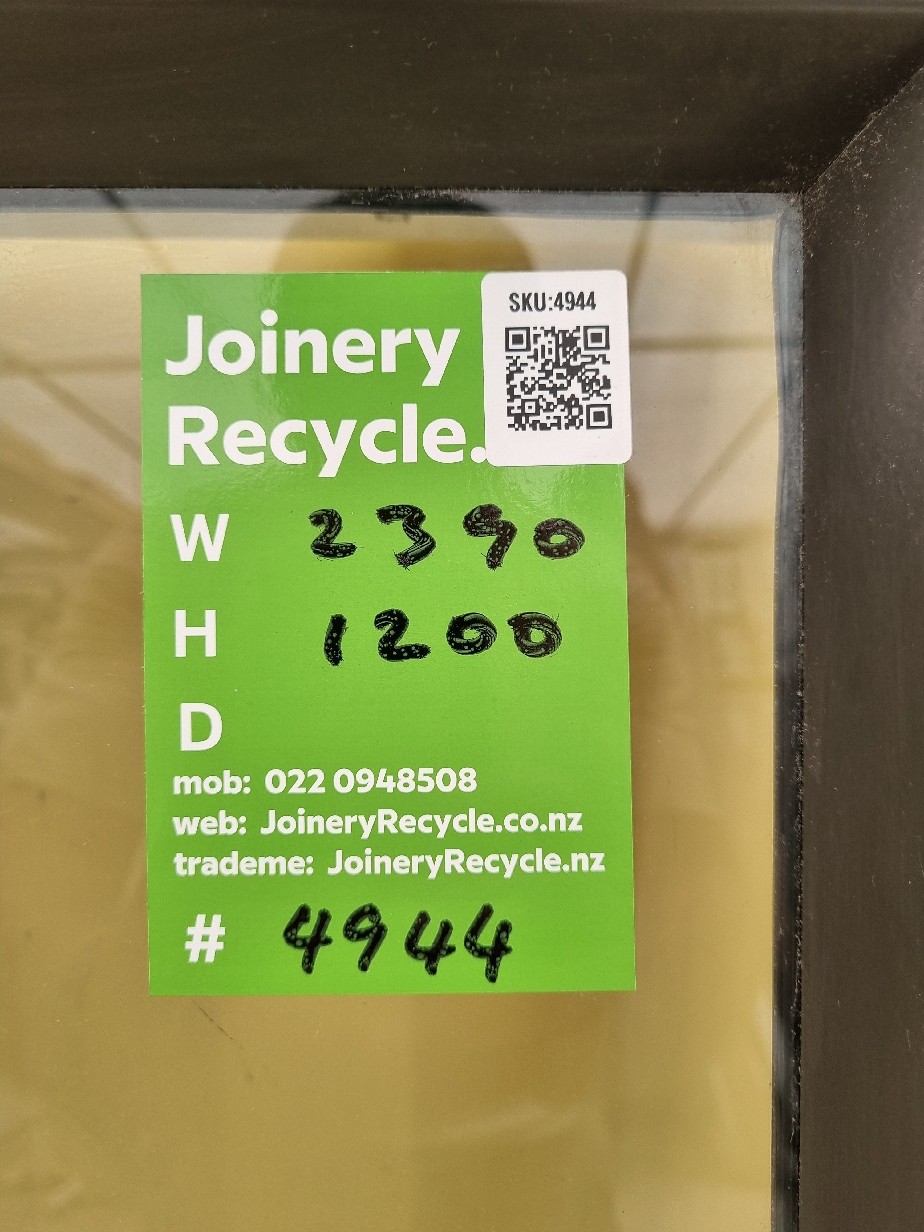 Aluminium Window Ironsand 2390 W  x 1200 H [#4944 SF] Joinery Recycle