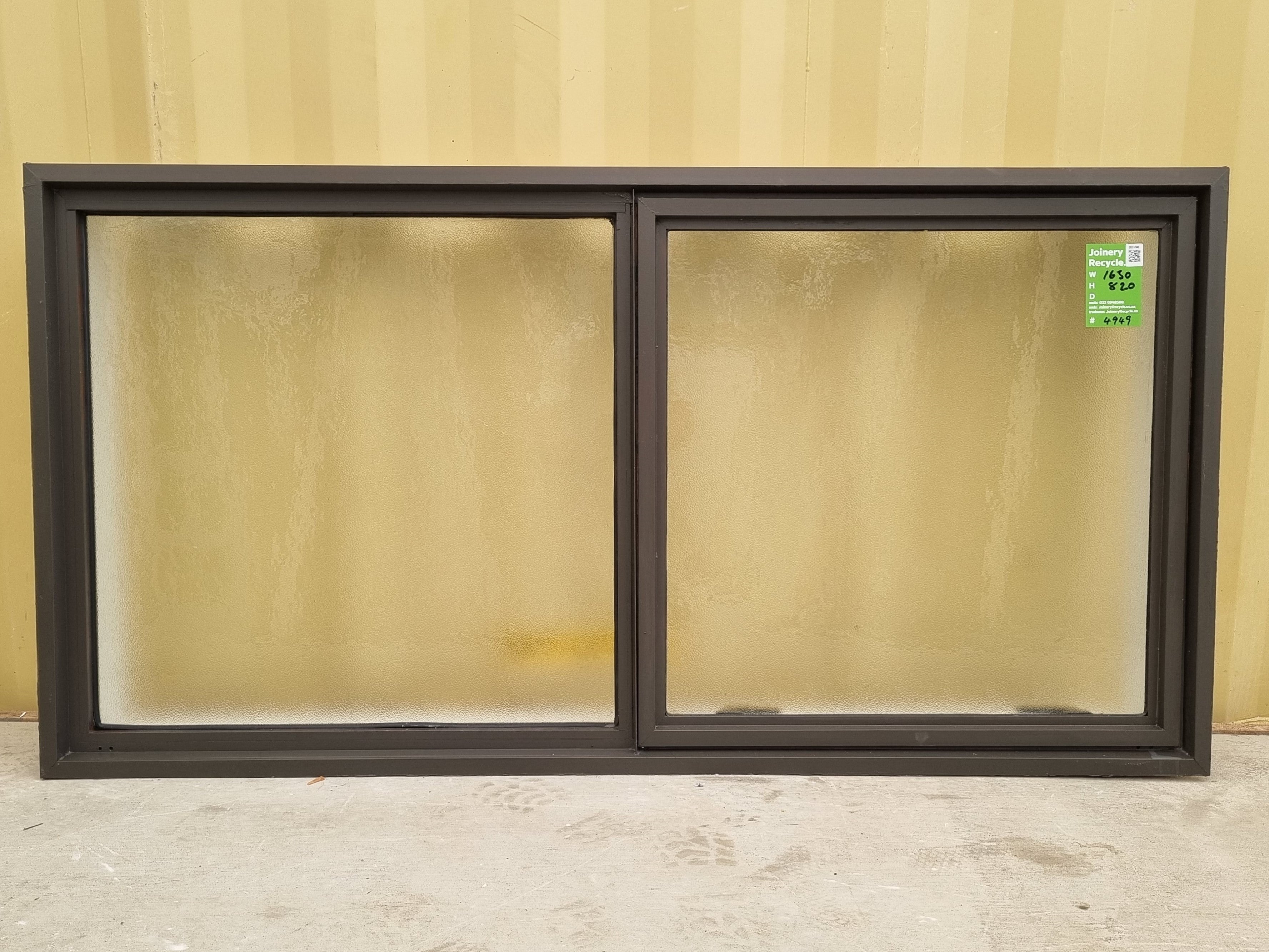Bathroom Aluminium Window Ironsand 1630 W  x 820 H [#4949 SF] - Joinery Recycle