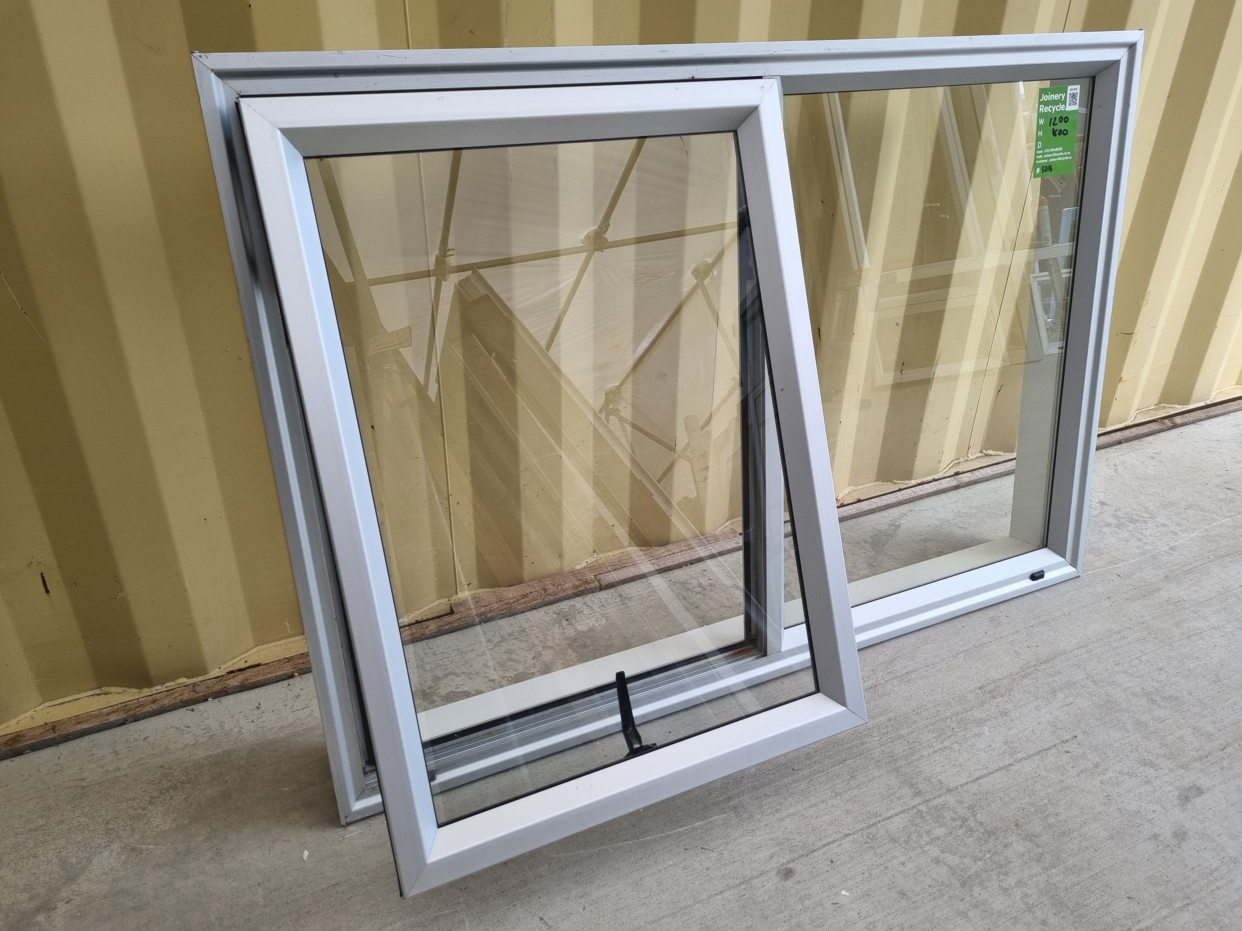 Aluminium Window Silver 1200 W  x 800 H [#5018] Joinery Recycle