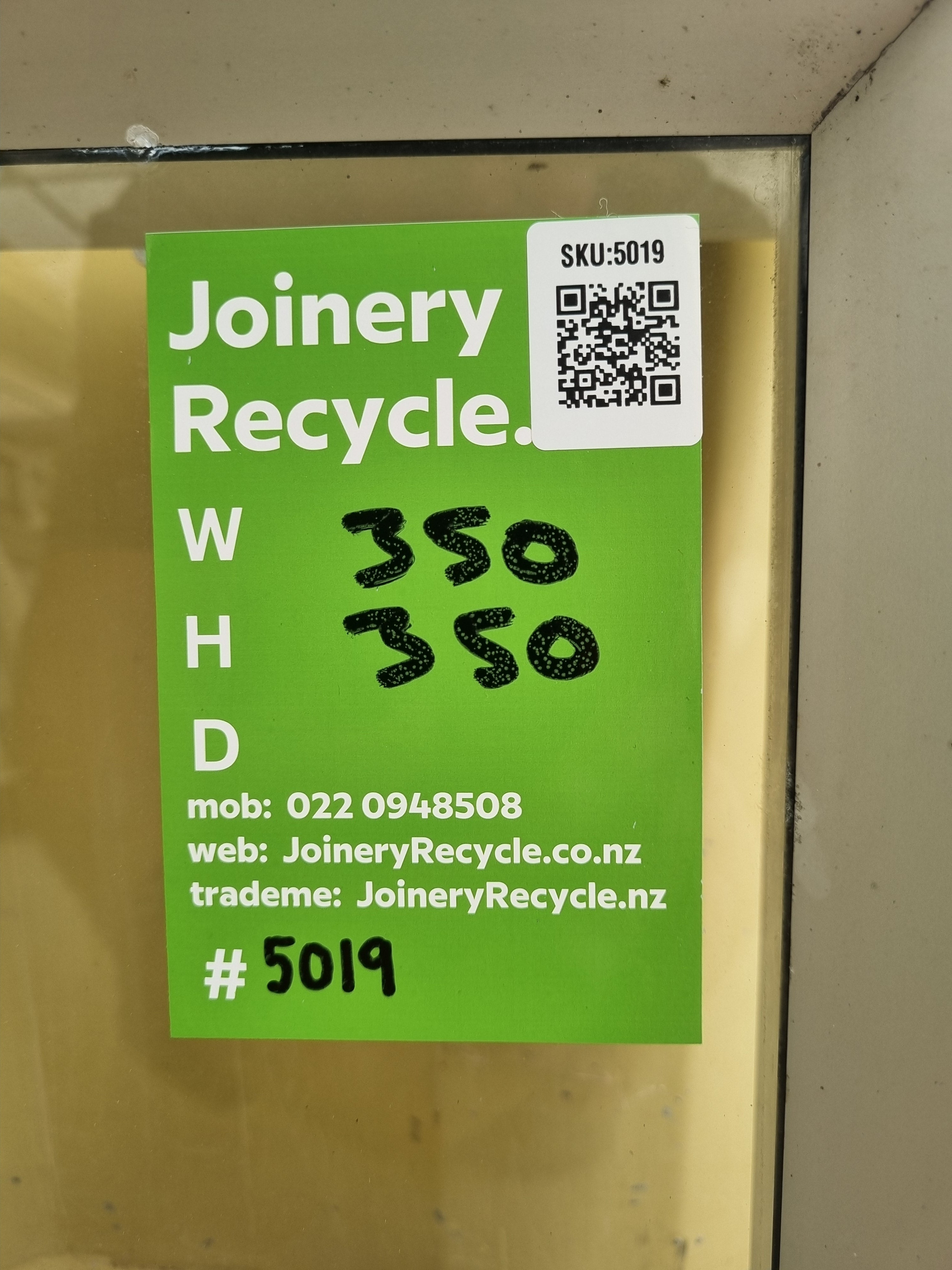 Aluminium Window Silver  350 W  x 350 H [#5019] Joinery Recycle
