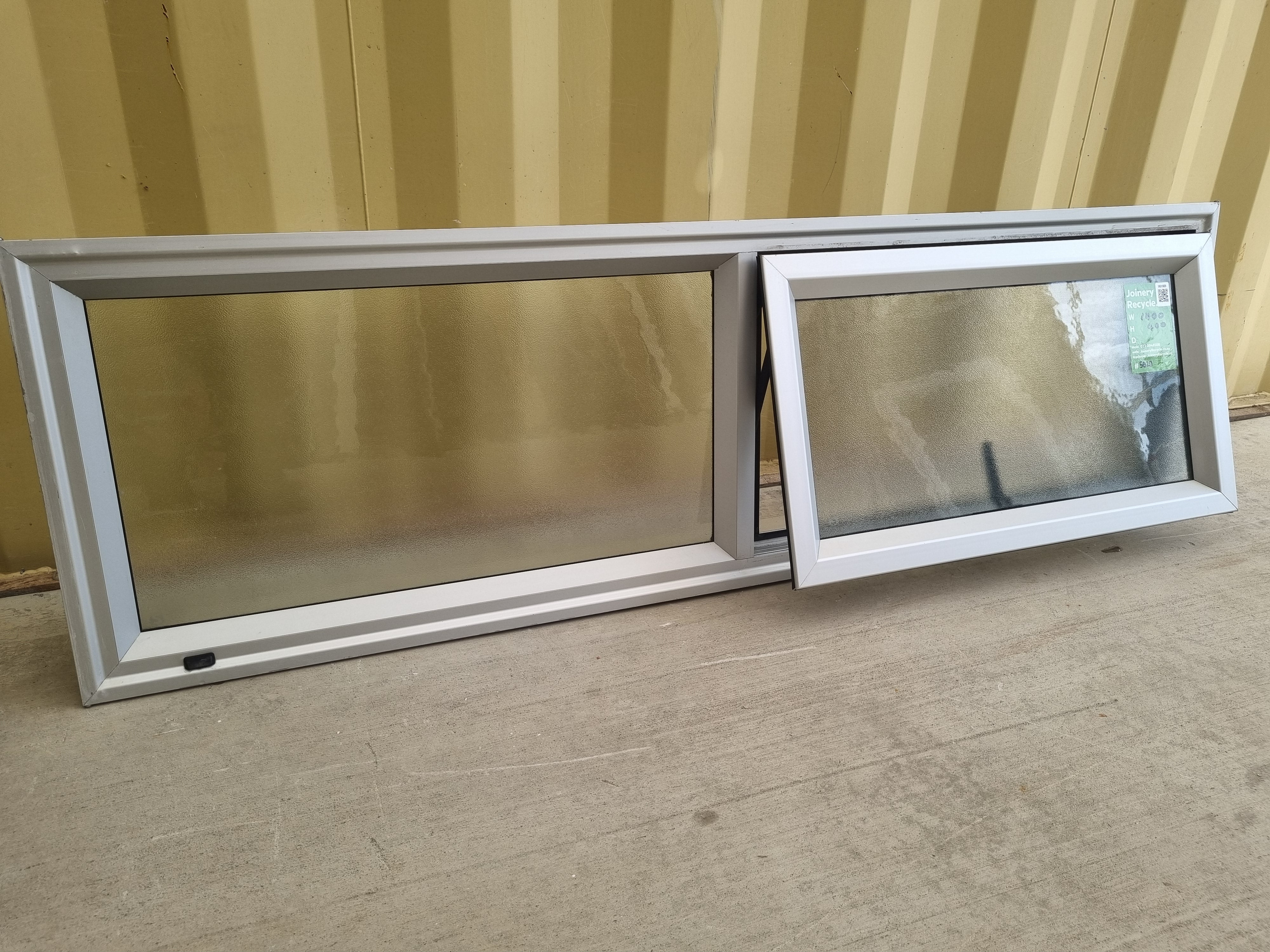 Aluminium Window Silver   1400 W  x 400 H [#5020] Joinery Recycle