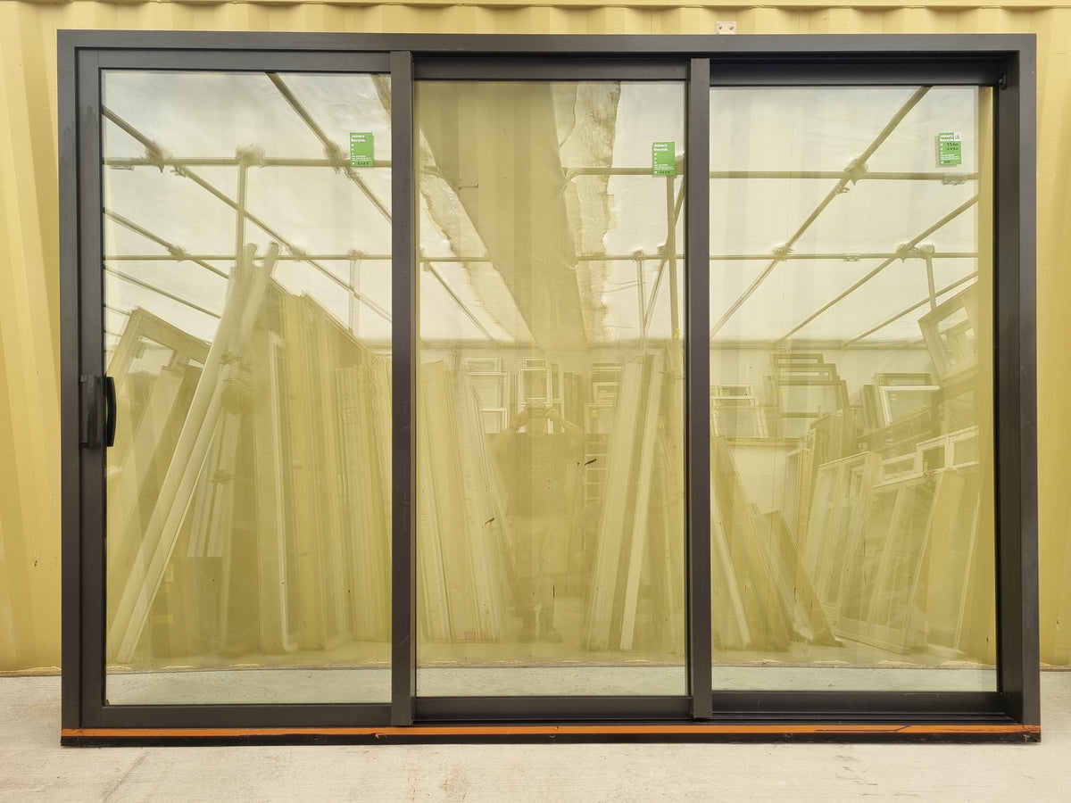 DOUBLE GLAZED STACKER Ranch Slider Ironsand 3380 W x 2450 H [#5029 SF] Joinery Recycle