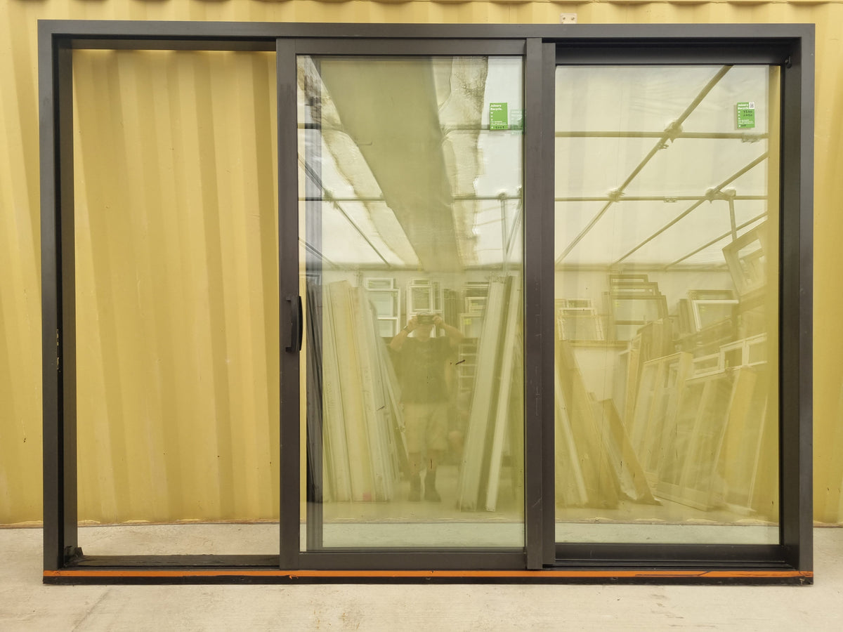 DOUBLE GLAZED STACKER Ranch Slider Ironsand 3380 W x 2450 H [#5029 SF] Joinery Recycle