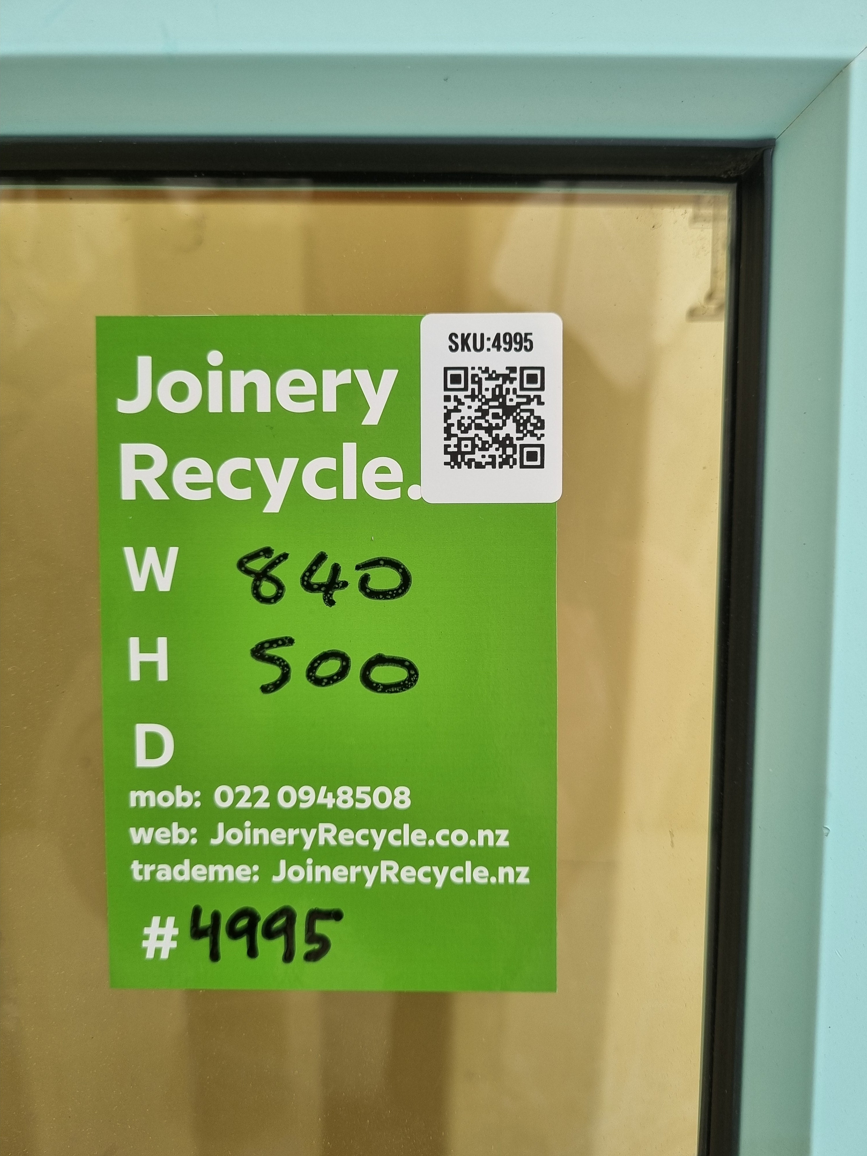 Aluminium Window Teal  840 W  x 500 H [#4995] Joinery Recycle