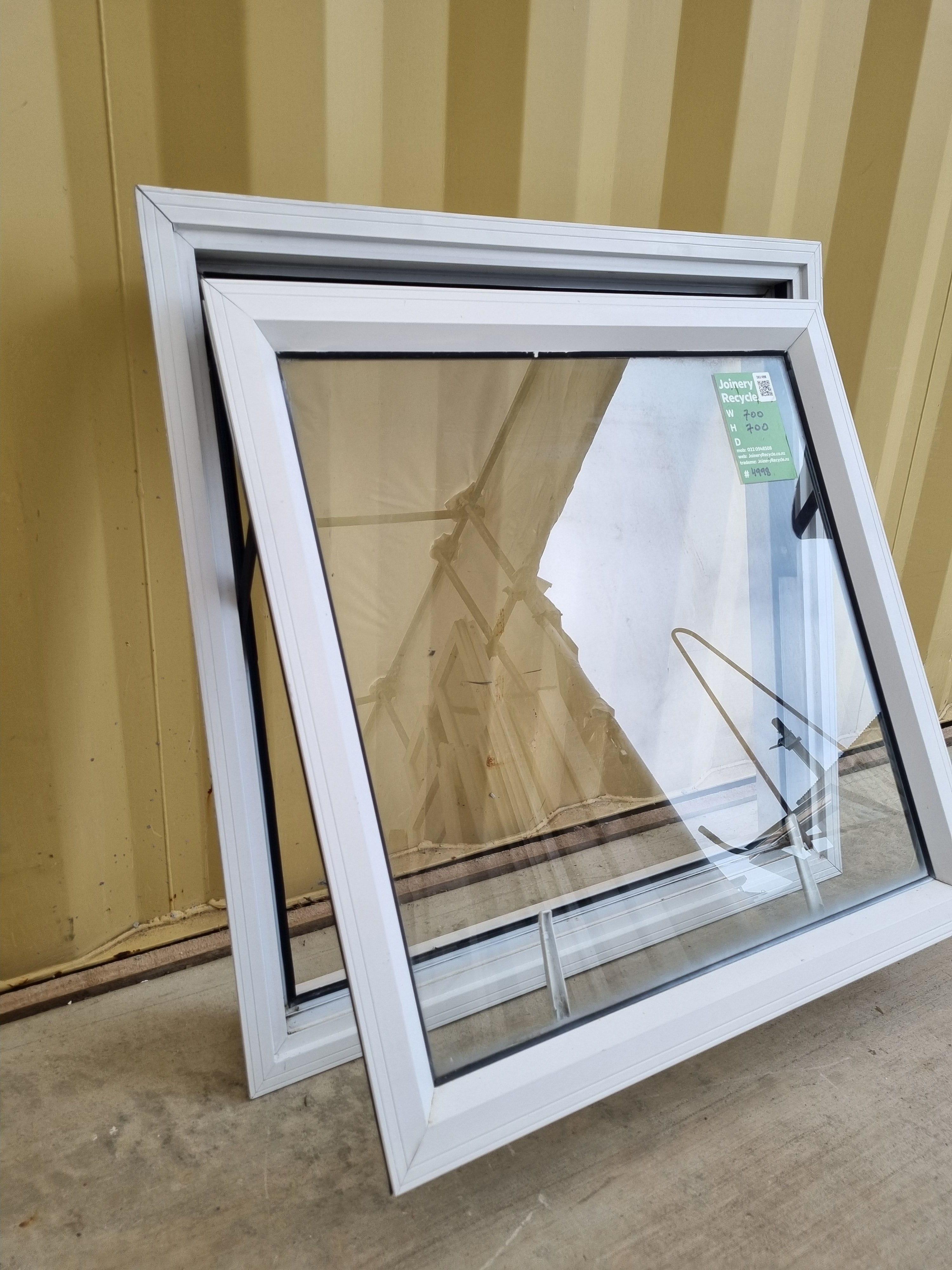 Aluminium Window White 700 W  x  700 H  [#4998] Joinery Recycle