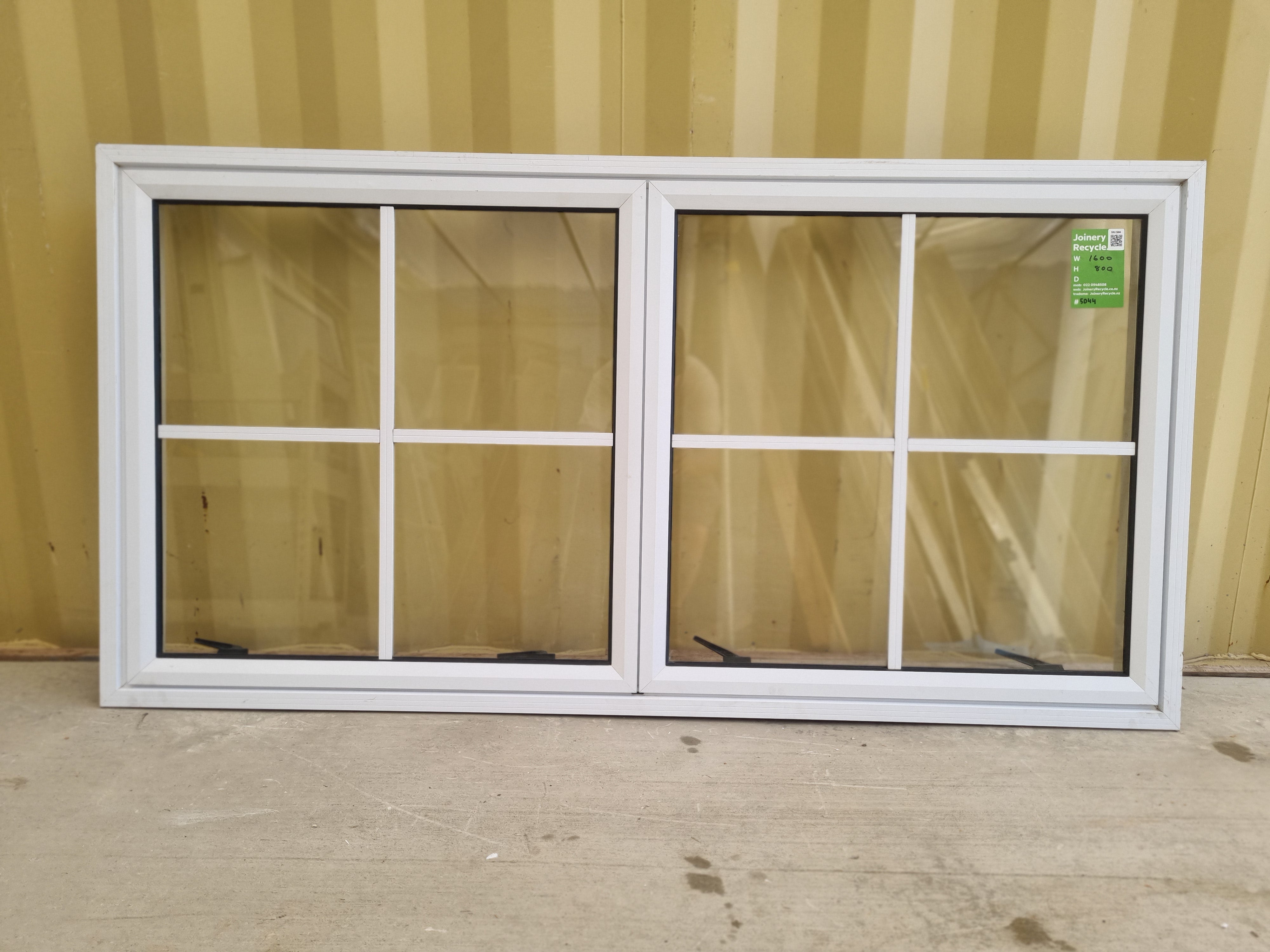 Colonial Aluminium Window White   1600 W  x 800 H  [#5044] Joinery Recycle