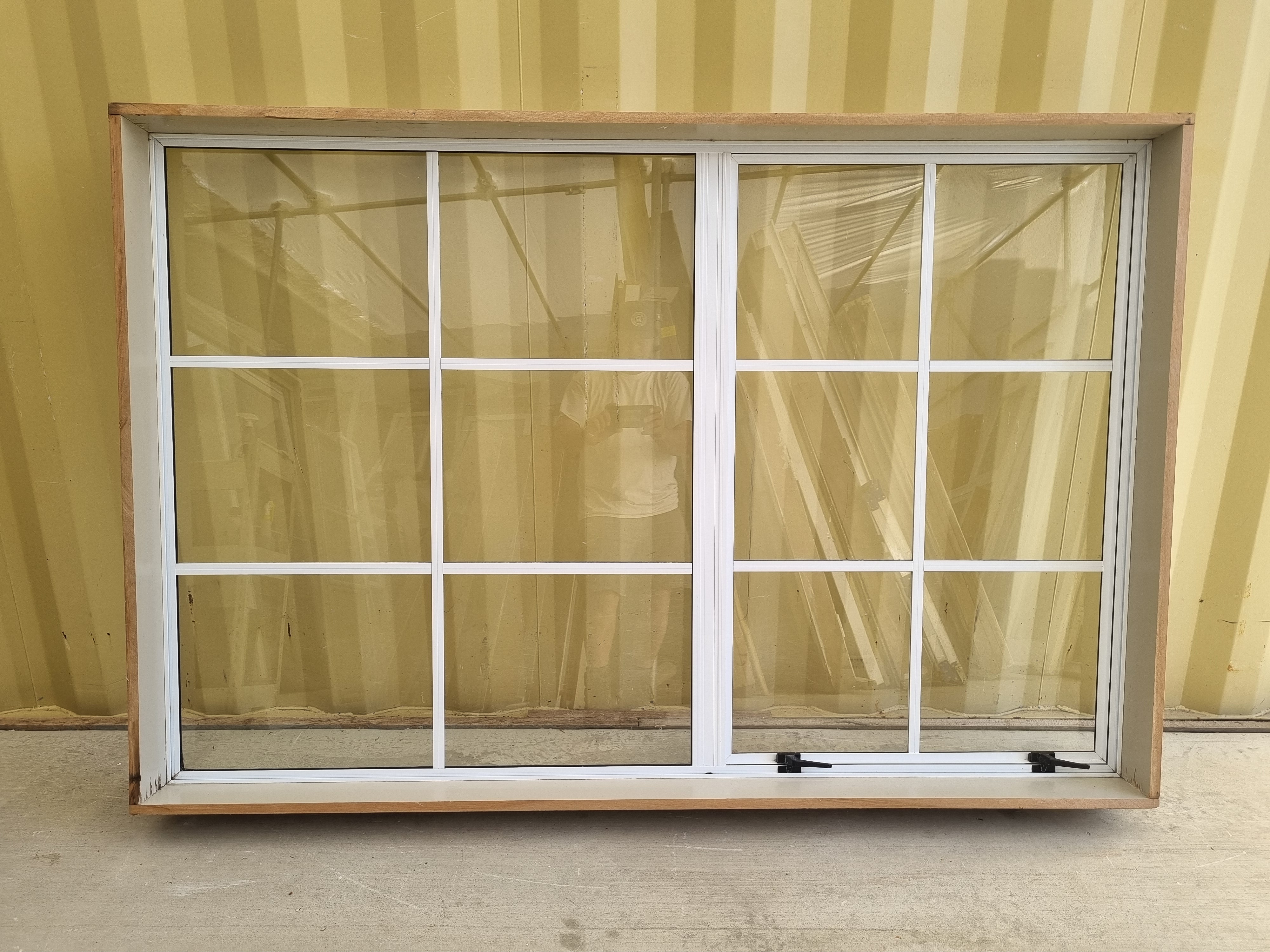 Colonial Aluminium Window White   1800 W  x 1200 H  [#5047] Joinery Recycle