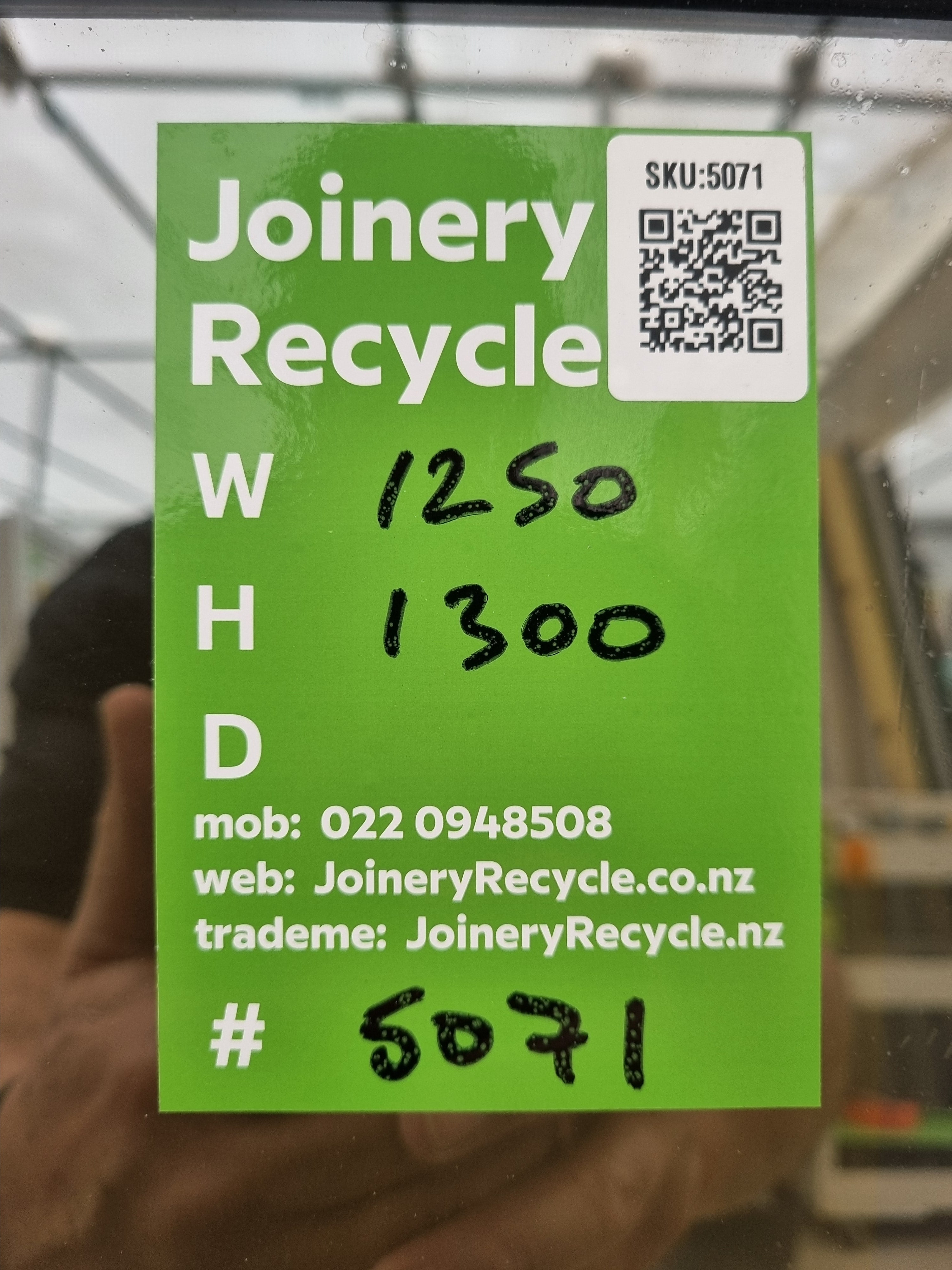 Aluminium Window Silver  1250 W  x 1300 H  [#5071] Joinery Recycle