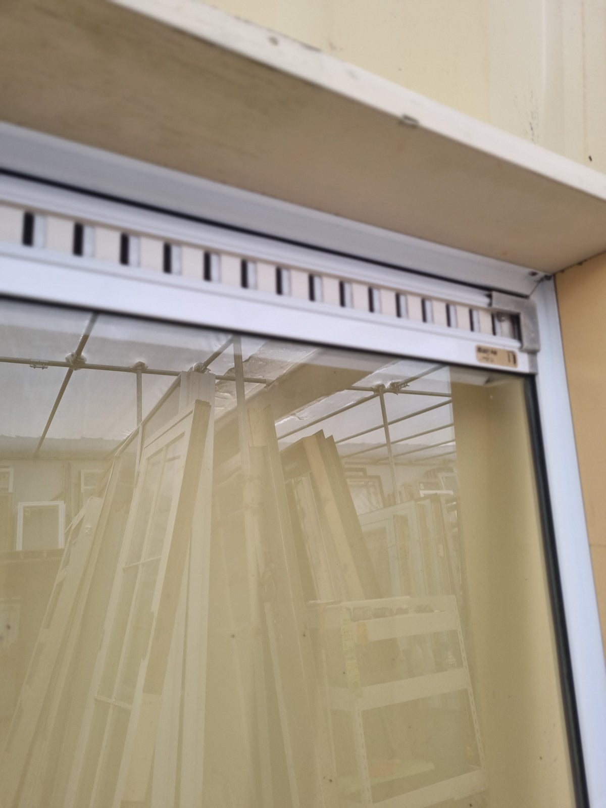 Aluminium Window White  1050 W  x  1450 H  [#4573/01 ] Joinery Recycle
