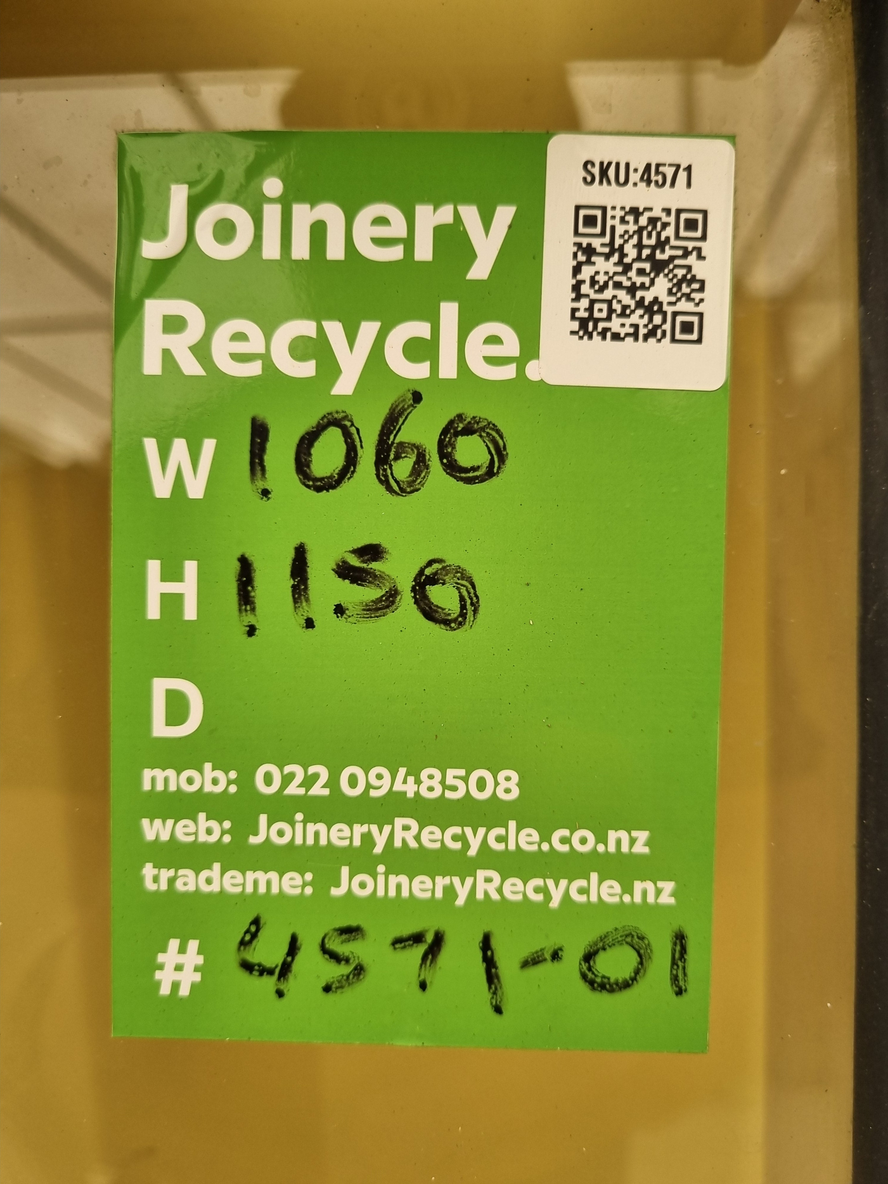 Aluminium Window White  1060 W  x 1150 H  [#4571-01] Joinery Recycle
