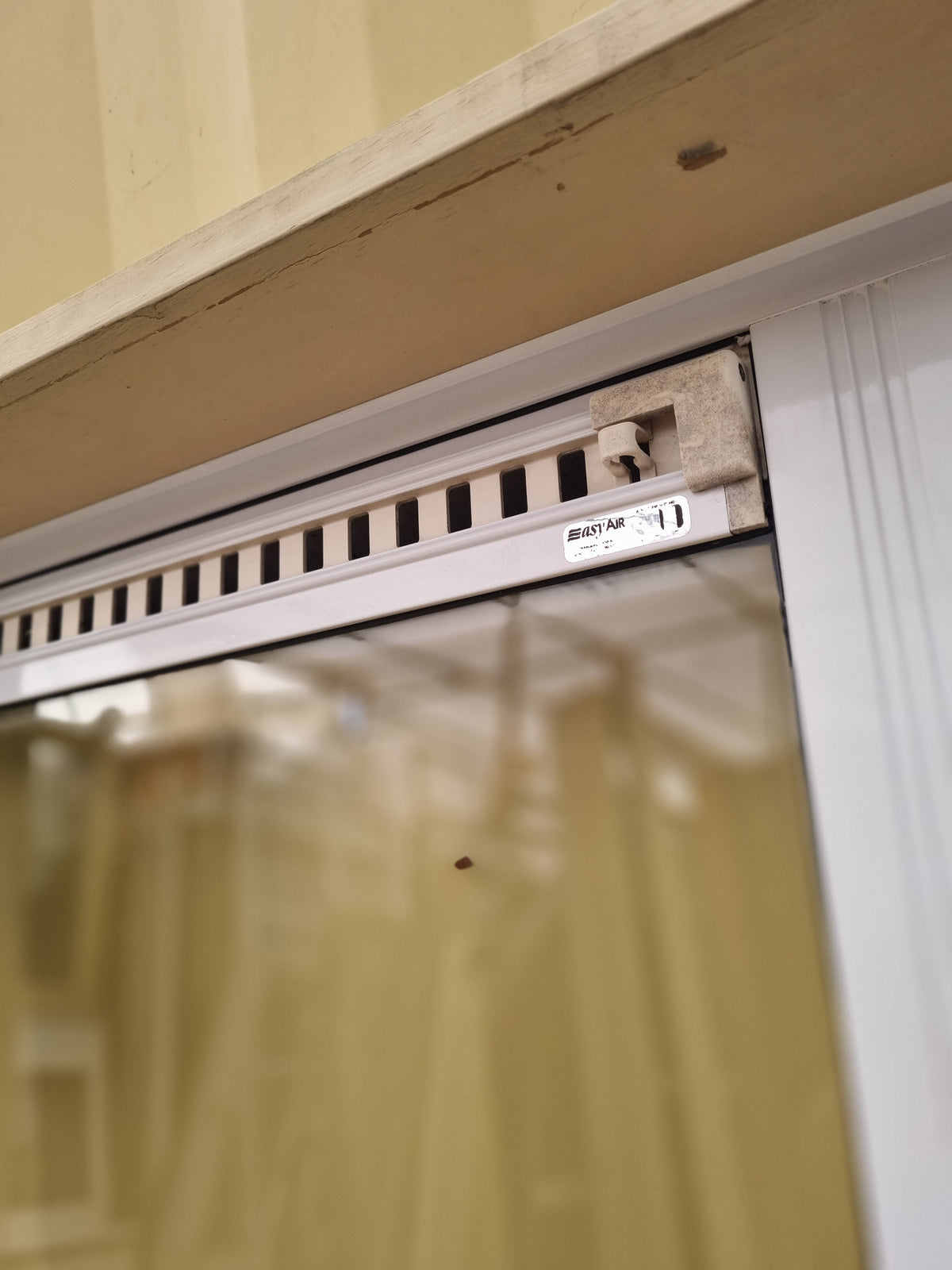 Aluminium Window White  1060 W  x 1150 H  [#4571-01] Joinery Recycle