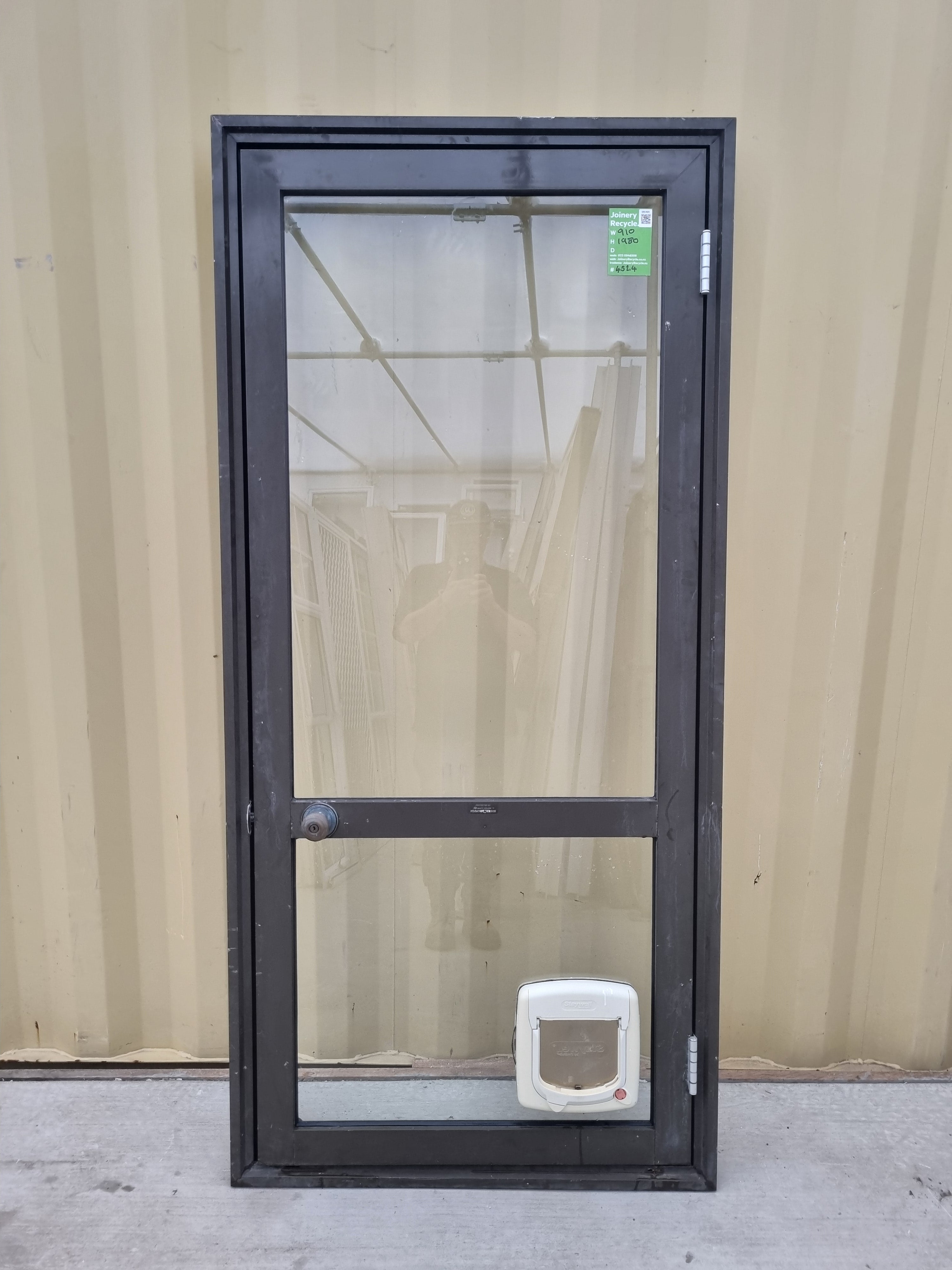 Aluminium & Glass Single Door 910 W x 1980 H  [#4524  SF] Joinery Recycle