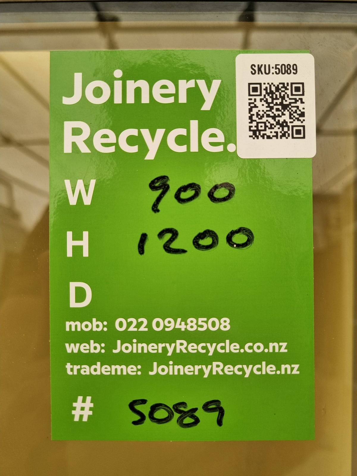 Wooden Louvre and Aluminium Window Off White 900 W  x 1200 H [#5089] Joinery Recycle