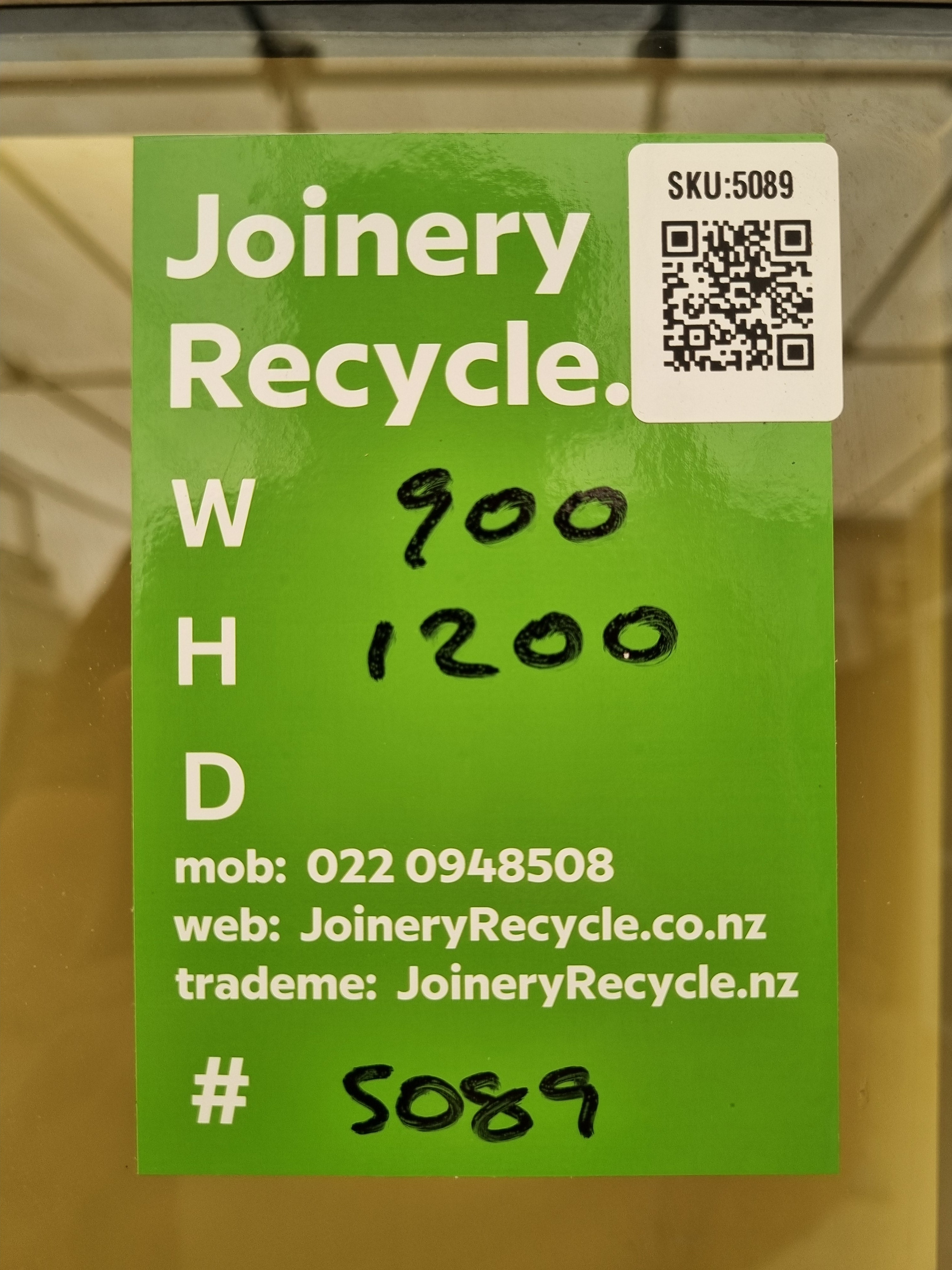 Wooden Louvre and Aluminium Window Off White 900 W  x 1200 H [#5089] Joinery Recycle
