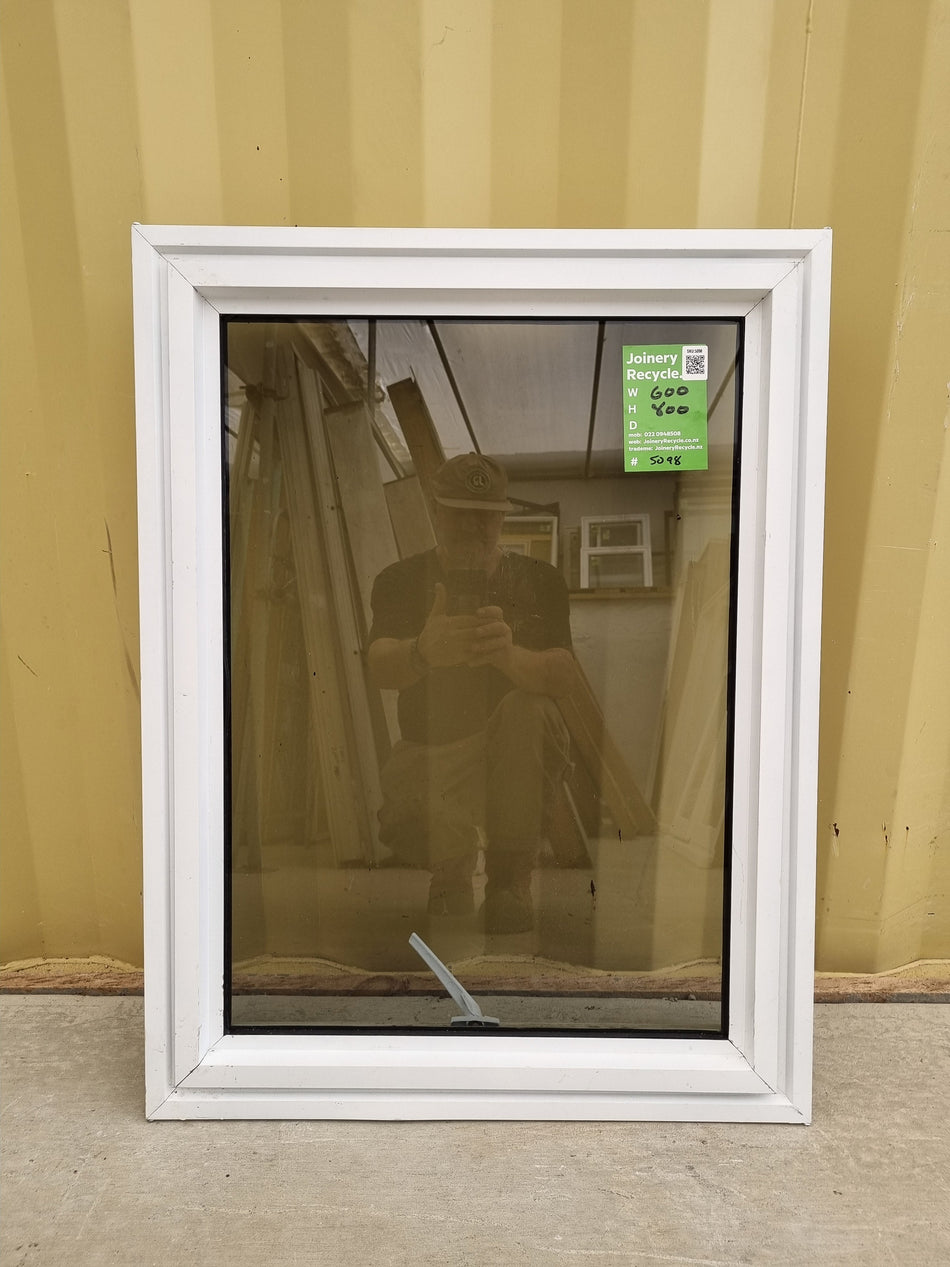 Aluminium Window White  600 W  x 800  H  [#5098] Joinery Recycle