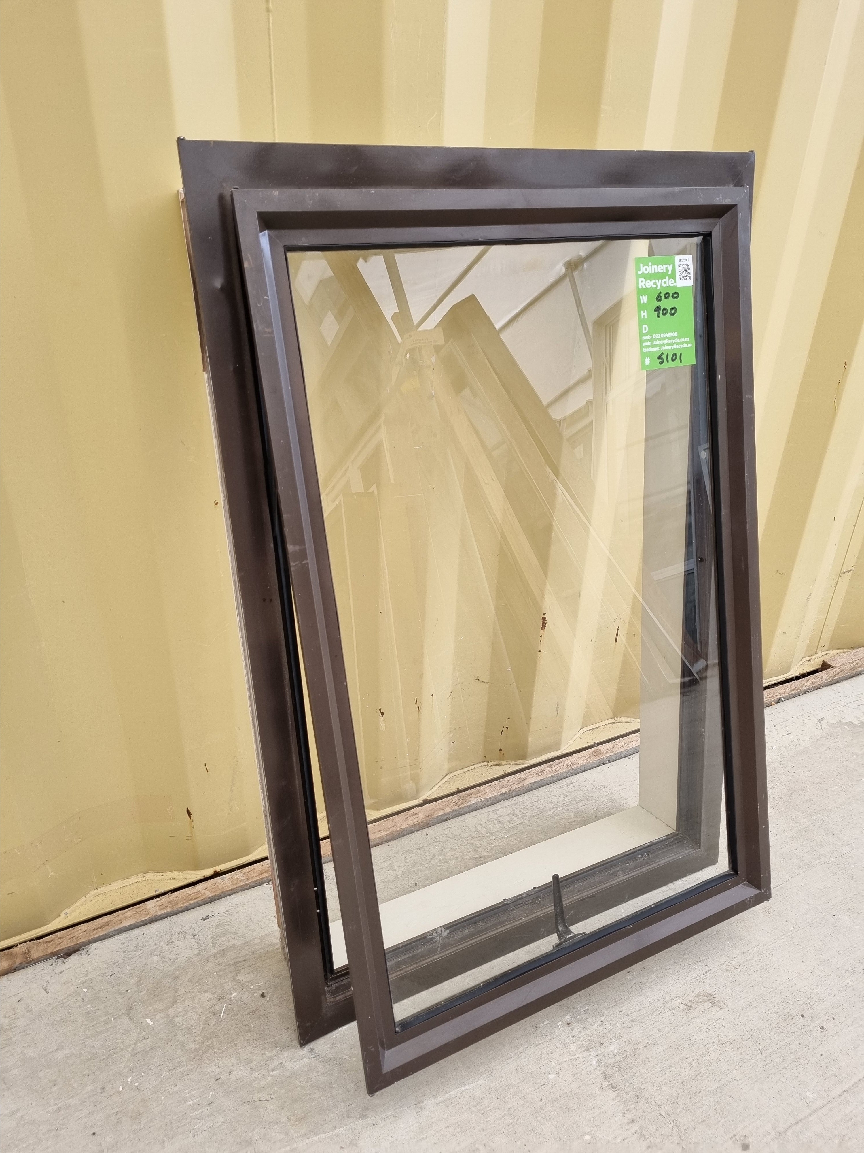 Aluminium Window Brown  600 W  x 900 H [#5101] Joinery Recycle