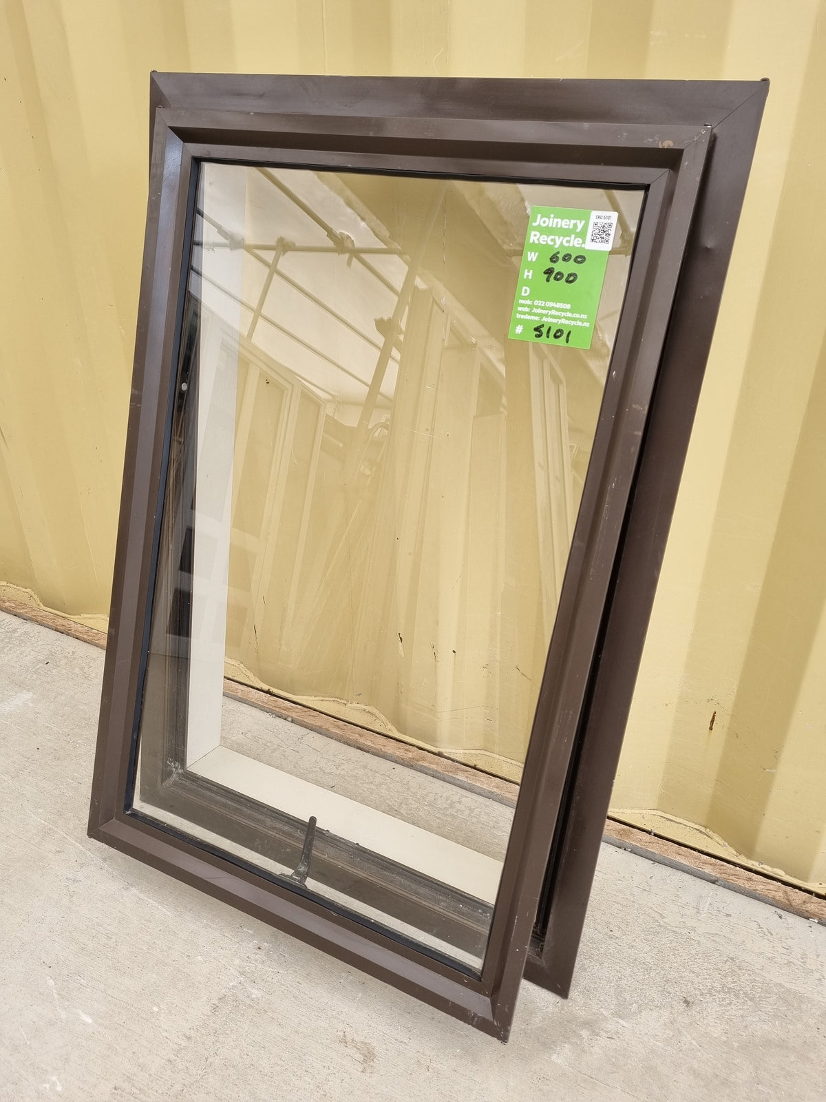 Aluminium Window Brown  600 W  x 900 H [#5101] Joinery Recycle