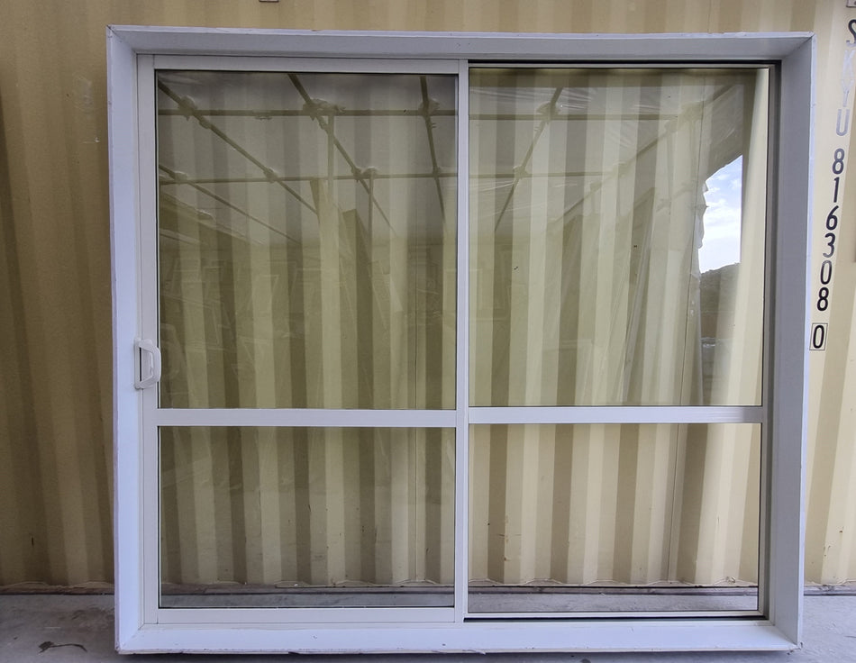 RANCH SLIDER  Offwhite / Cream 2400 W x  2150 H [#5115 SF] Joinery Recycle