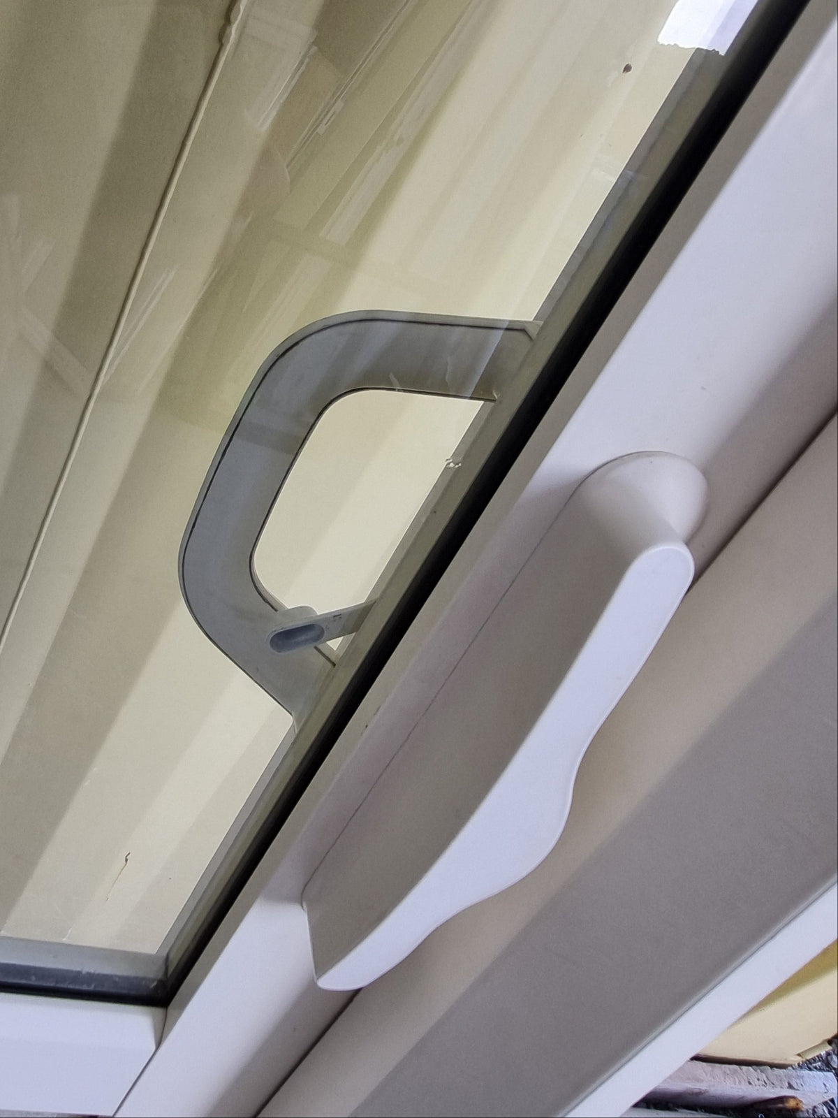 RANCH SLIDER  Offwhite / Cream 2400 W x  2150 H [#5115 SF] Joinery Recycle