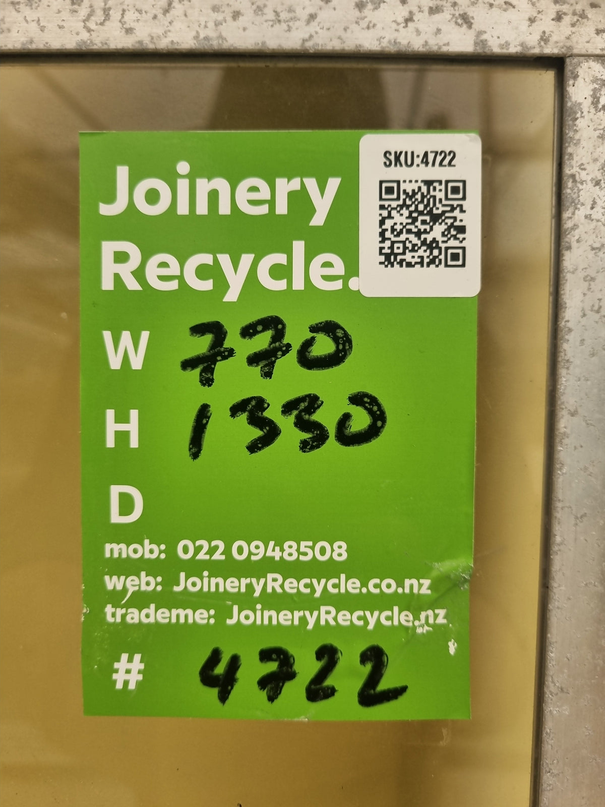 Aluminium Verticle Sliding Window Silver 770 W  x  1330 H [#4722] Joinery Recycle