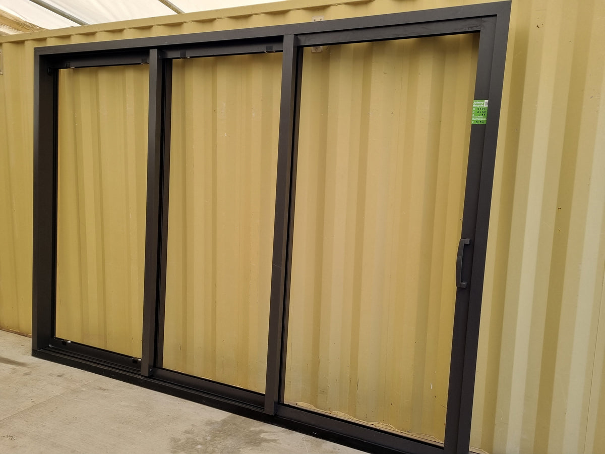 UNGLAZED STACKER Ranch Slider Ironsand 3380 W x 2430 H [#5182 SF] Joinery Recycle