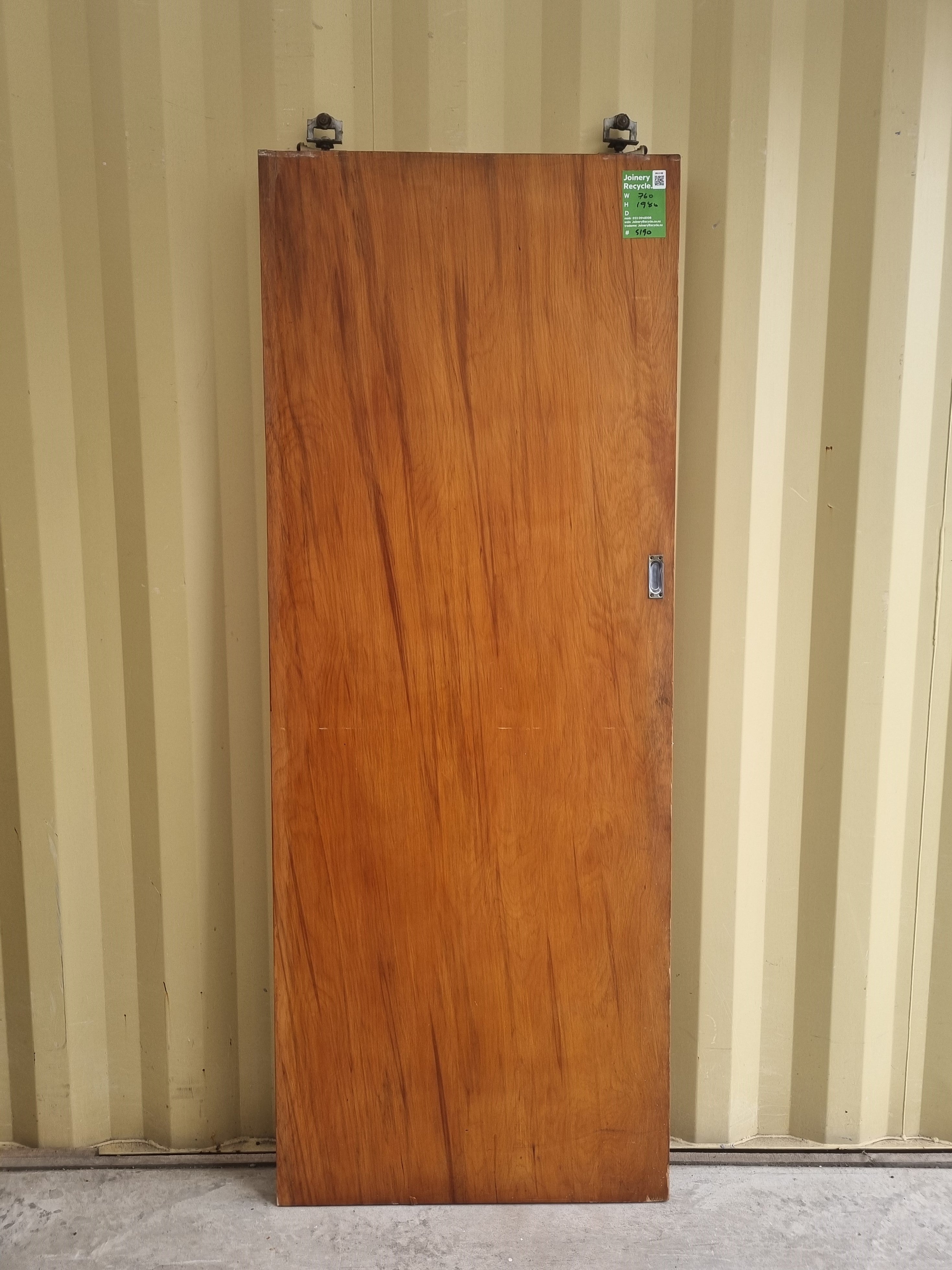 Internal Sliding Door - RIMU Veneer -  760 W  x  1980 H [#5190 SF] Joinery Recycle