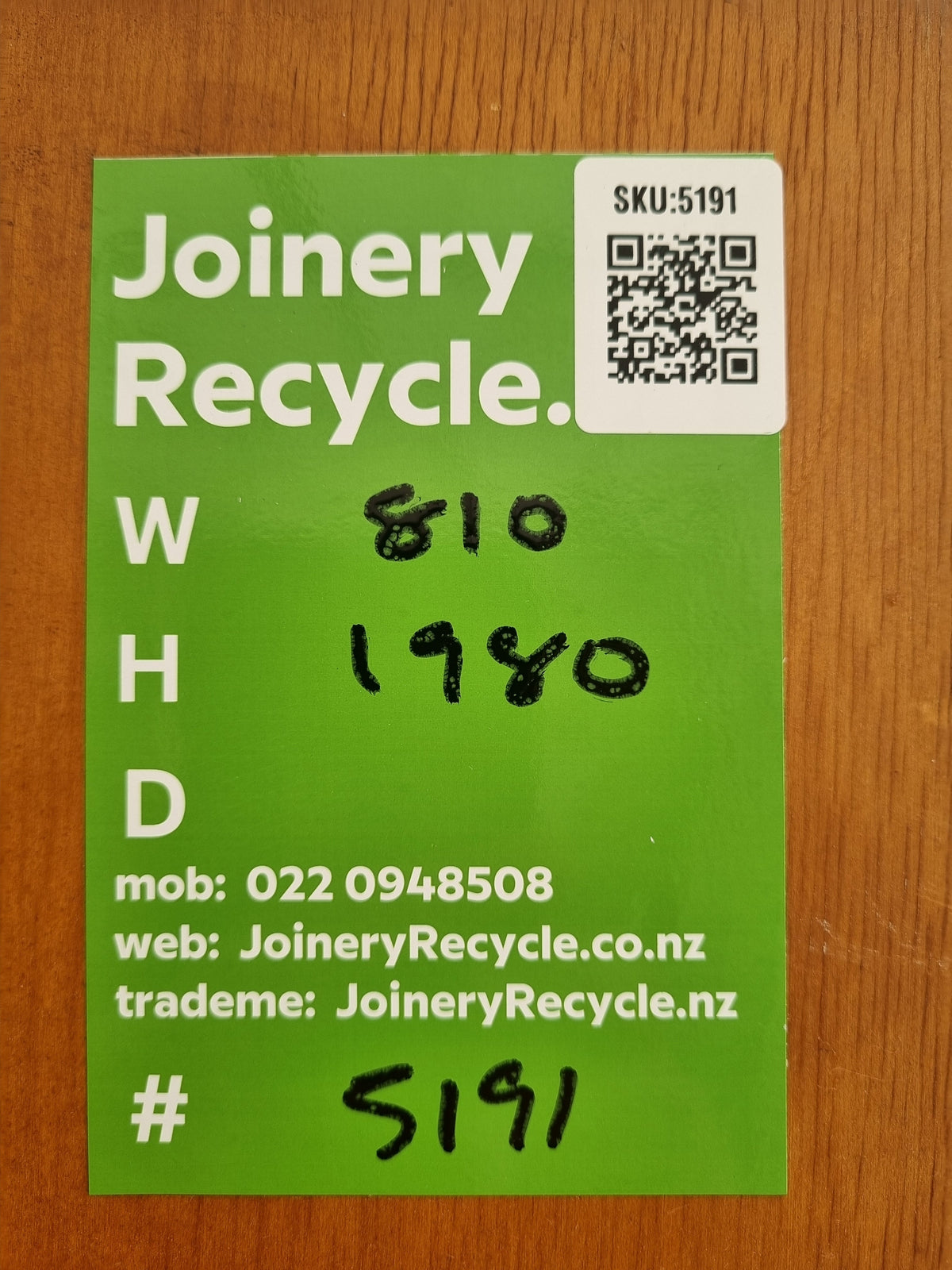 Internal Sliding Door - RIMU Veneer -  810 W  x  1980 H [#5191 SF] Joinery Recycle