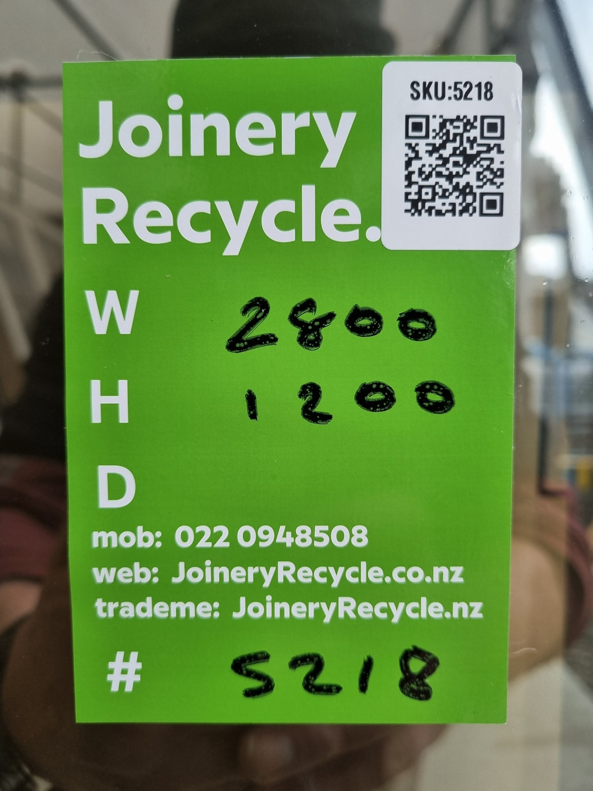 PRIVACY GLASS Aluminium Window Green 2800 W  x 1200 H [#5218  SF] Joinery Recycle