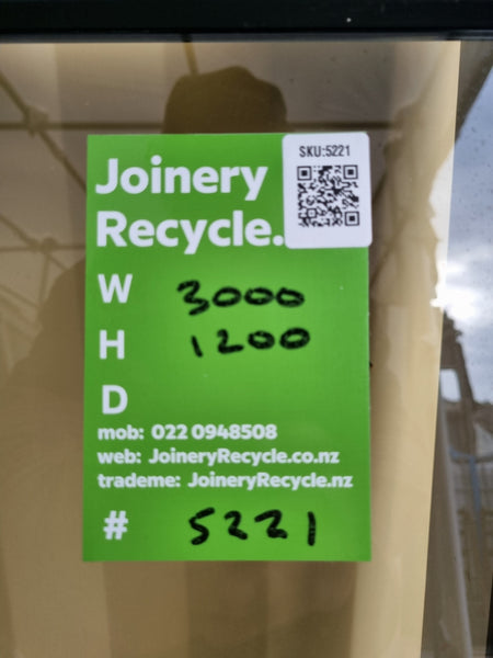 Aluminium Window Green 3000 W  x 1200 H [#5221 SF] Joinery Recycle