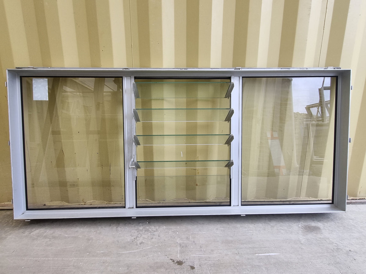 Aluminium Window Silver  1830 W  x 820 H [#5248] Joinery Recycle