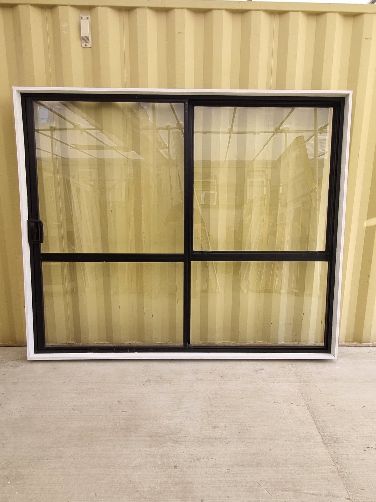 RANCH SLIDER Black 2400 W x 2000 H [#5272 SF] Joinery Recycle