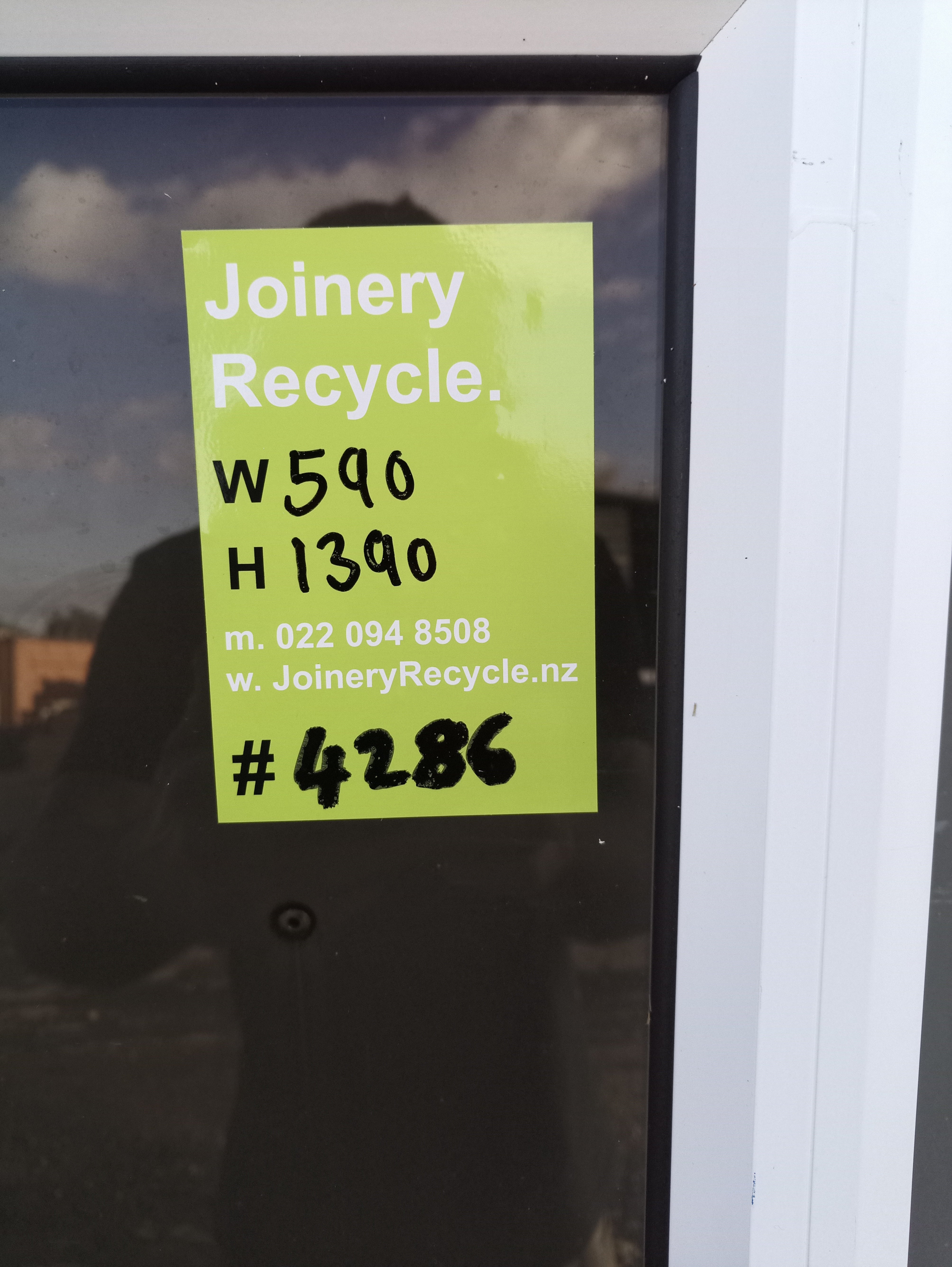 Aluminium Window Sash White    590 W x 1390 H  [#4286 SF] Joinery Recycle