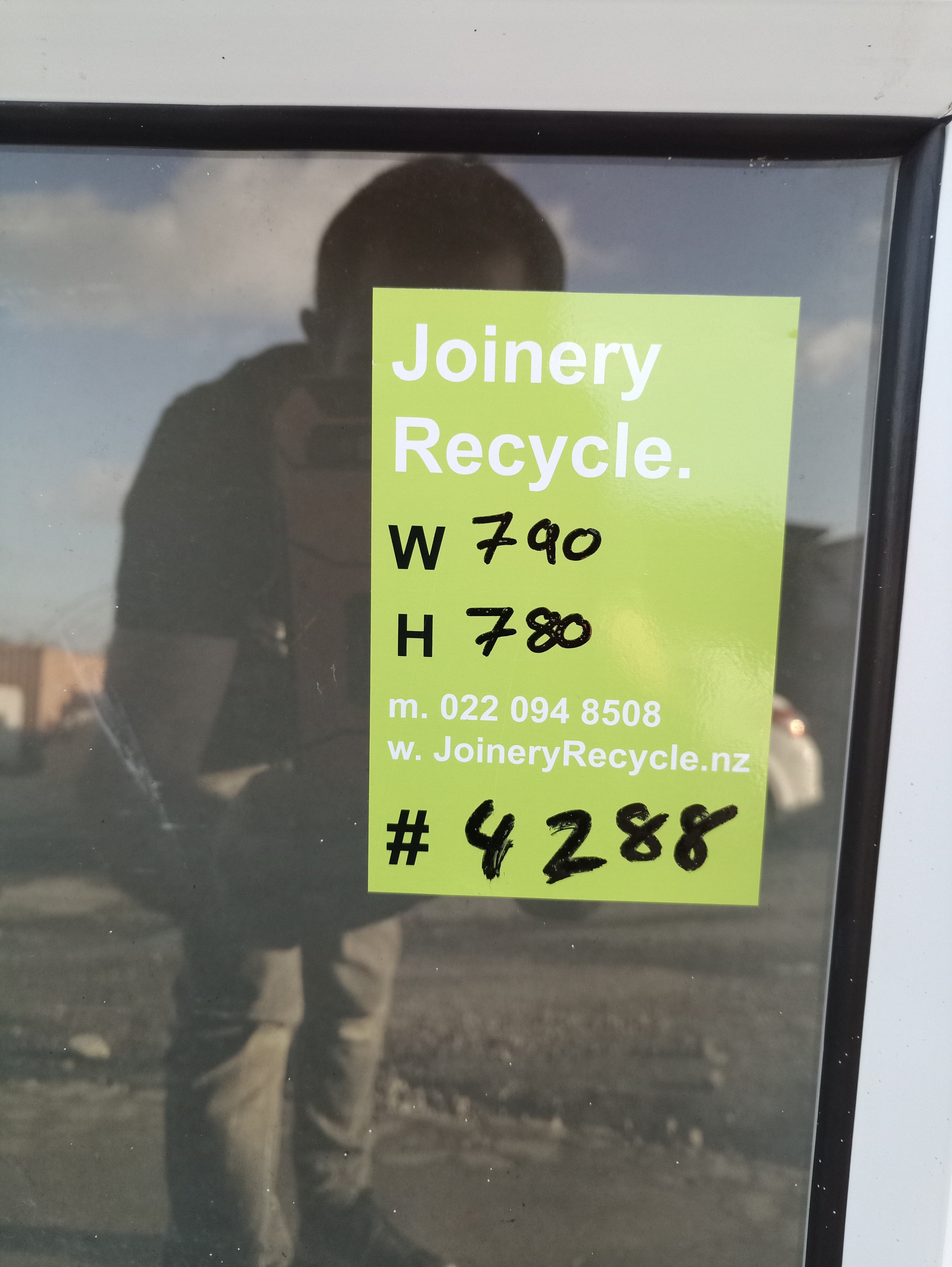 Aluminium Window White   790 W  x  780 H  [#4288 SF] Joinery Recycle