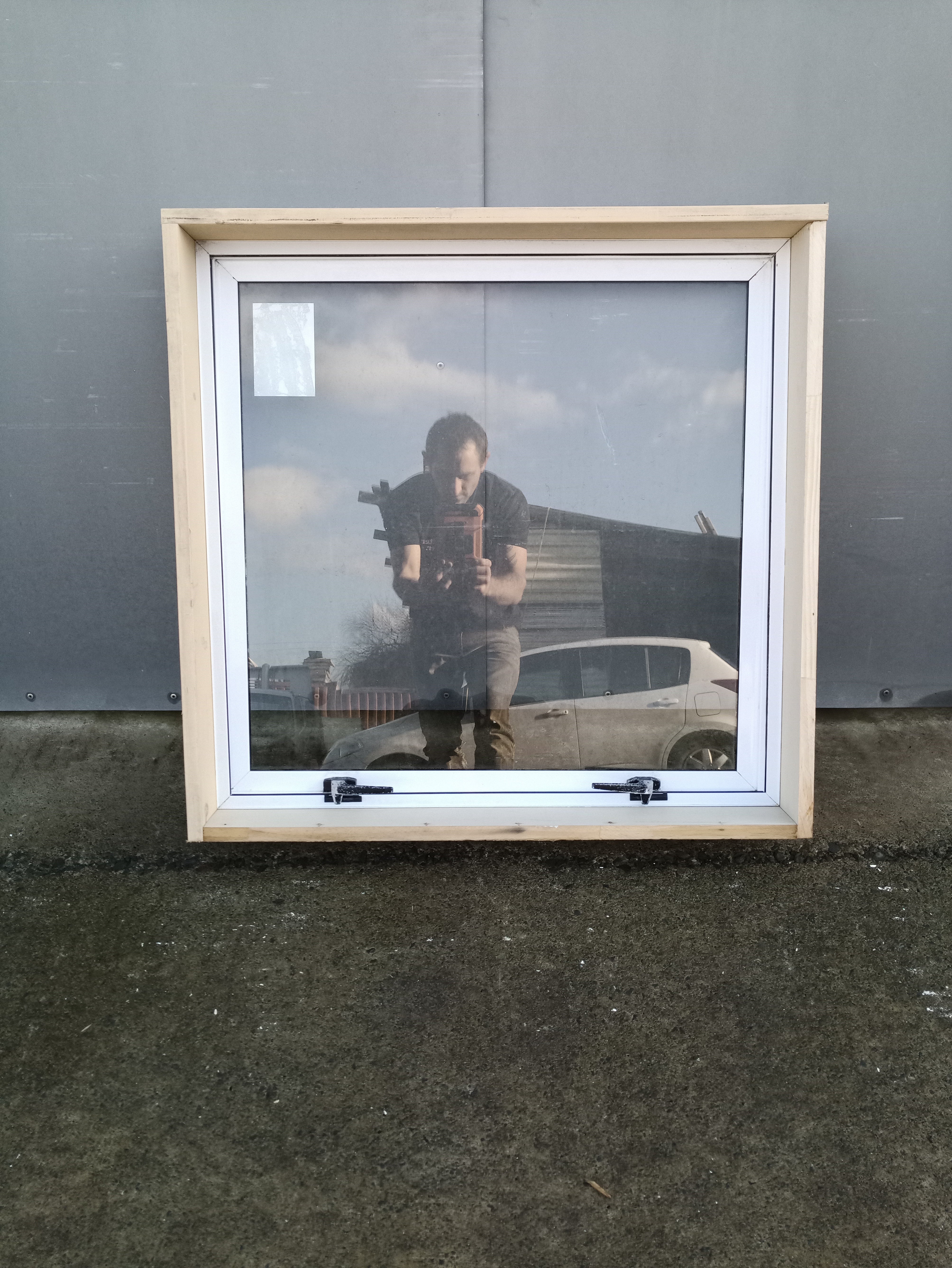 Aluminium Window White   790 W  x  780 H  [#4288 SF] Joinery Recycle