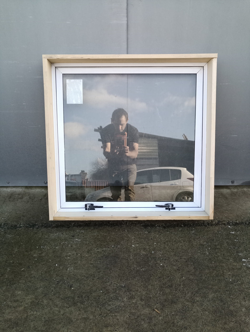 Aluminium Window White   790 W  x  780 H  [#4288 SF] Joinery Recycle