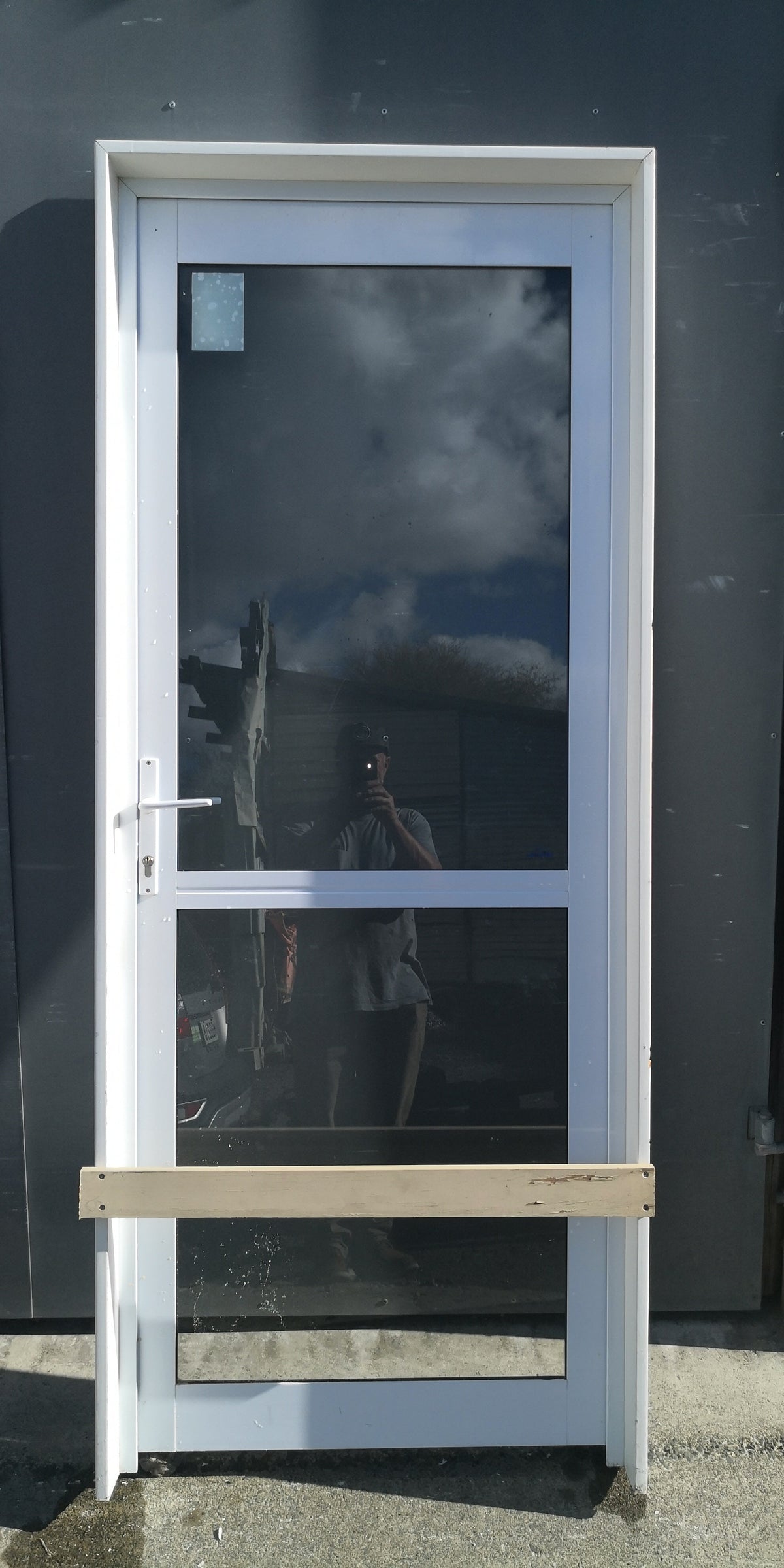 Aluminium Single Door White 810 W x 1990 H [#4622 SF] Joinery Recycle